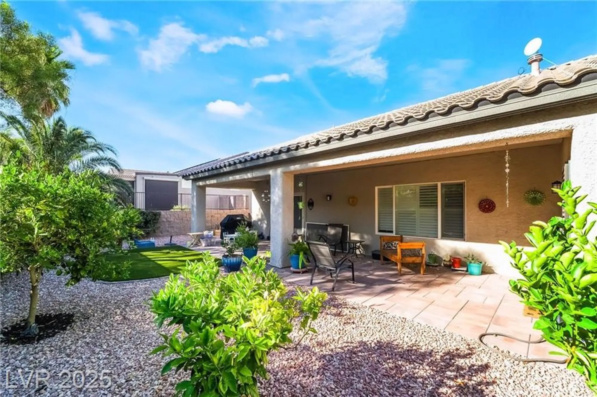 Property Slideshow image 33 of 40 | 2318 black river falls dr, Henderson, NV, 89044