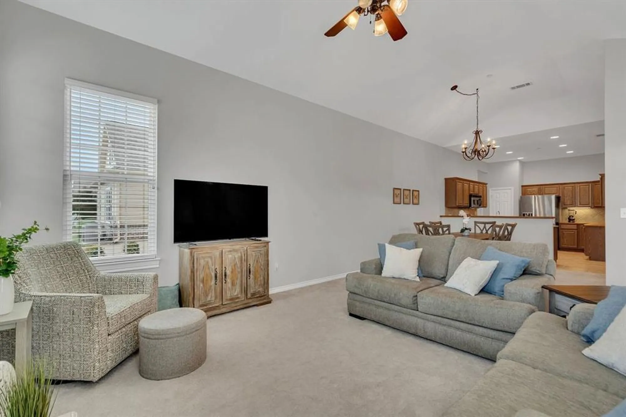 Property Slideshow image 6 of 40 | 2601 marsh ln 292, Plano, TX, 75093