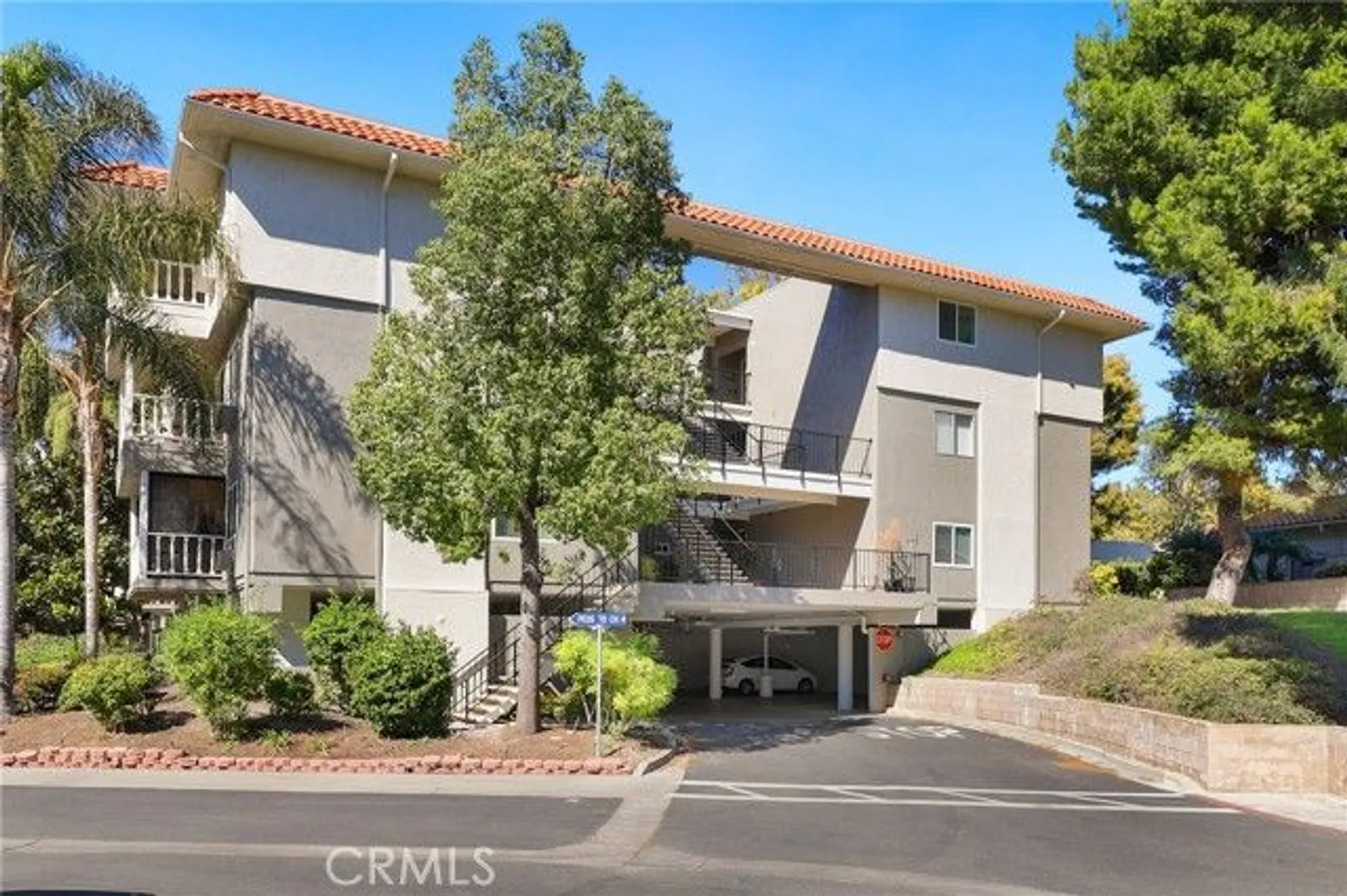 Property Slideshow image 1 of 25 | 2402 via mariposa 3a, Laguna Woods, CA, 92637