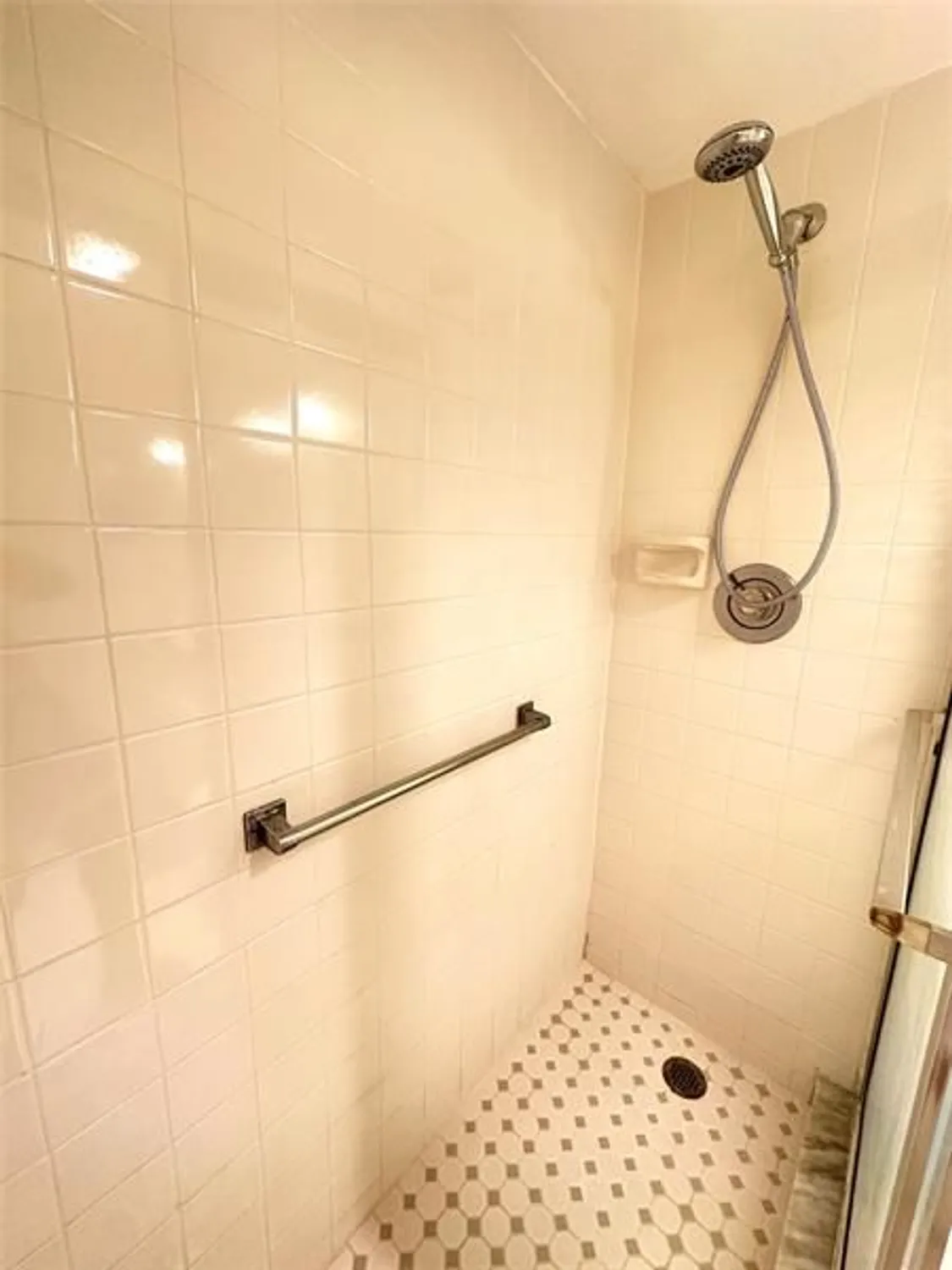 Property Slideshow image 16 of 61 | 4007 ellesmere a # 4007, Deerfield Beach, FL, 33442