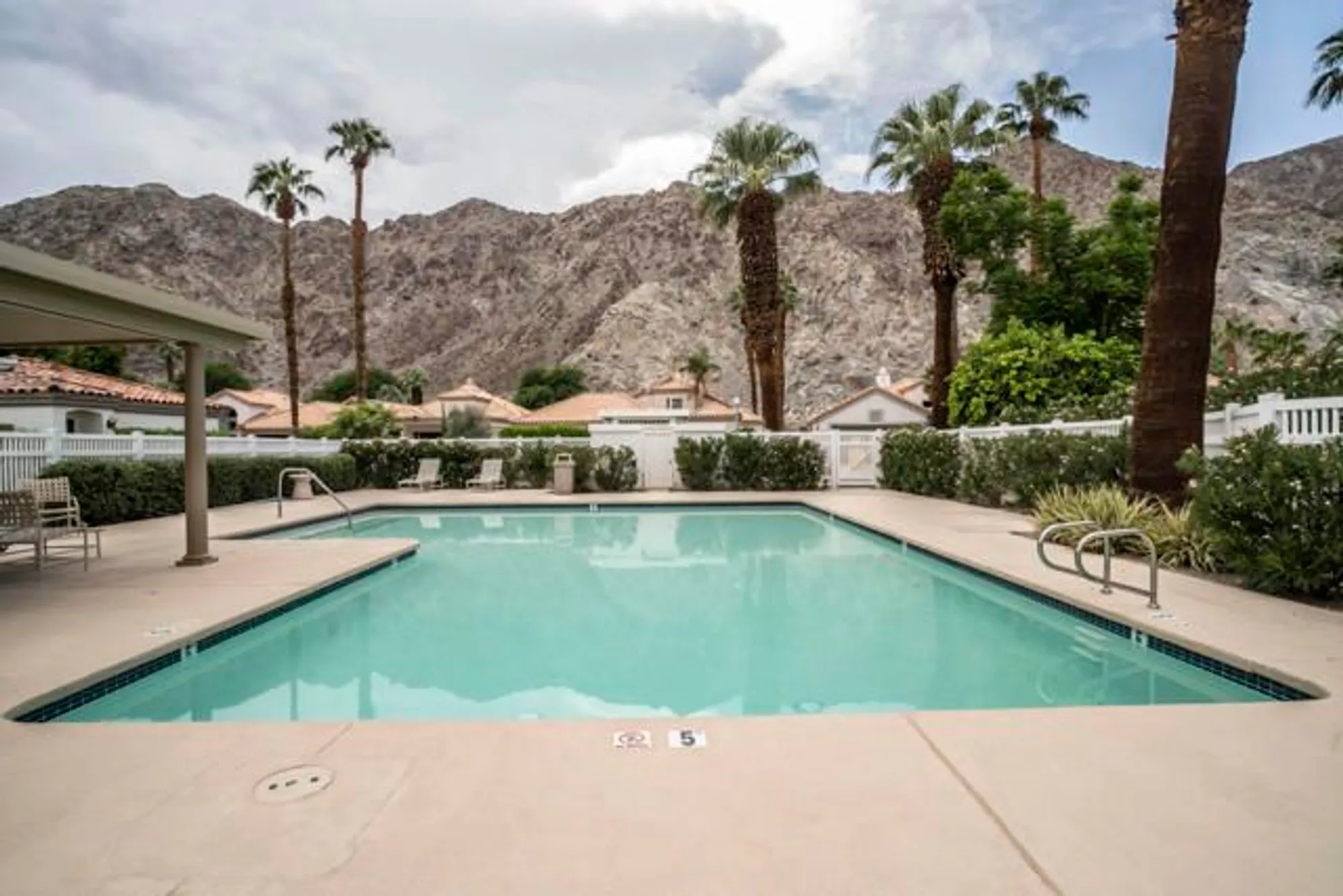 Property Slideshow image 7 of 41 | 55412 riviera, La Quinta, CA, 92253