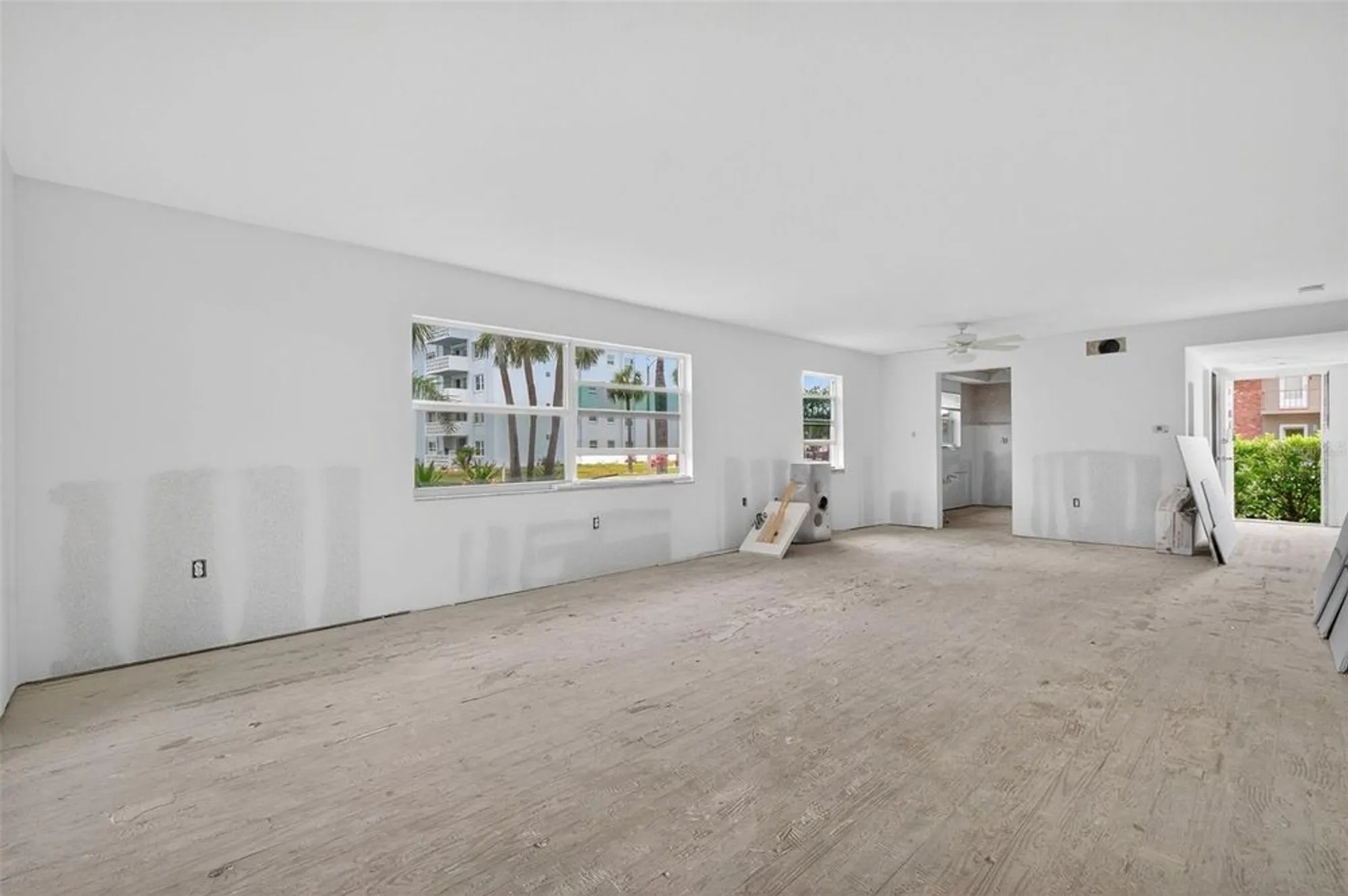 Property Slideshow image 5 of 44 | 2 causeway blvd 101, Dunedin, FL, 34698