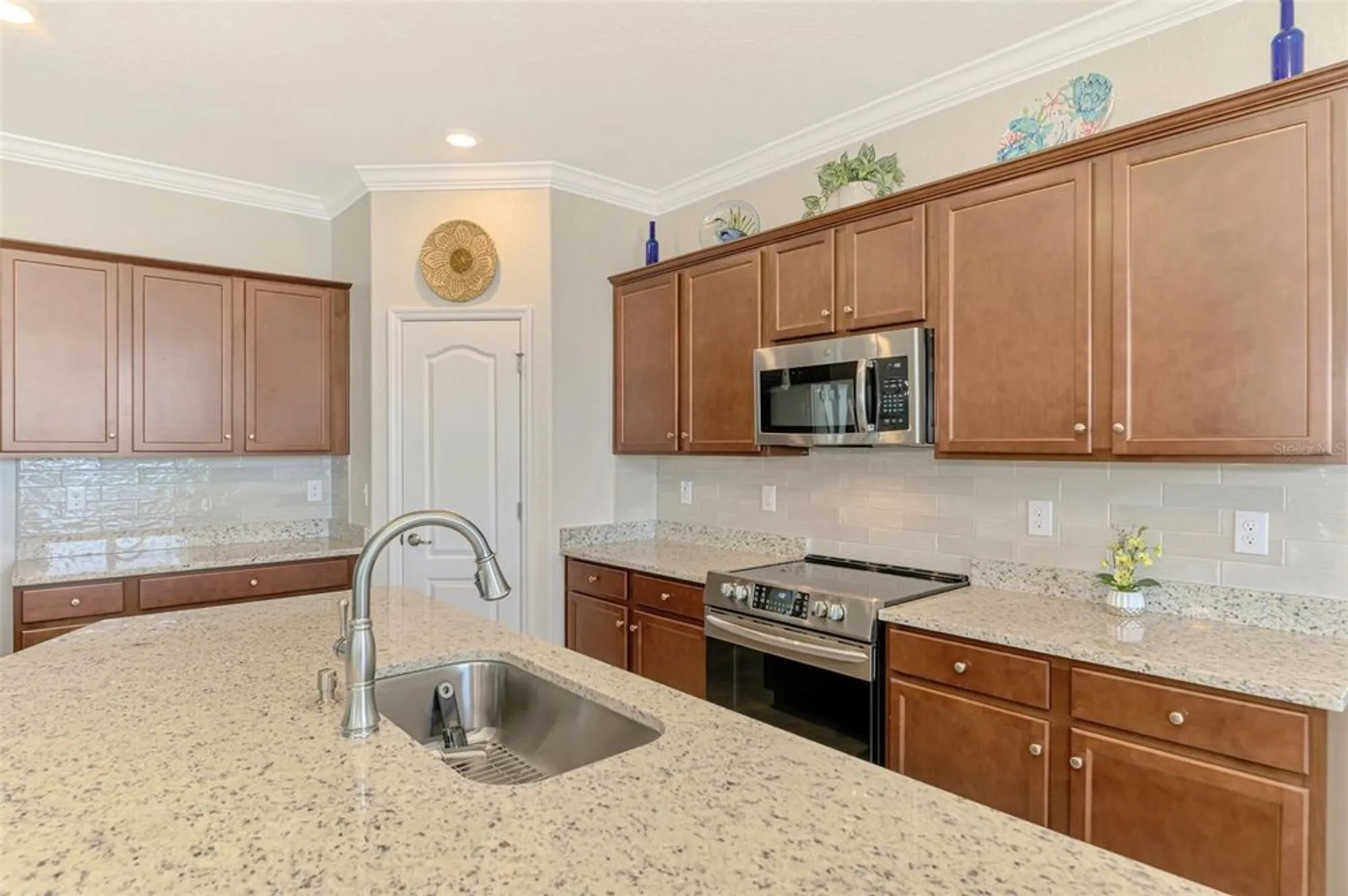 Property Slideshow image 25 of 95 | 24128 spartina dr, Venice, FL, 34293
