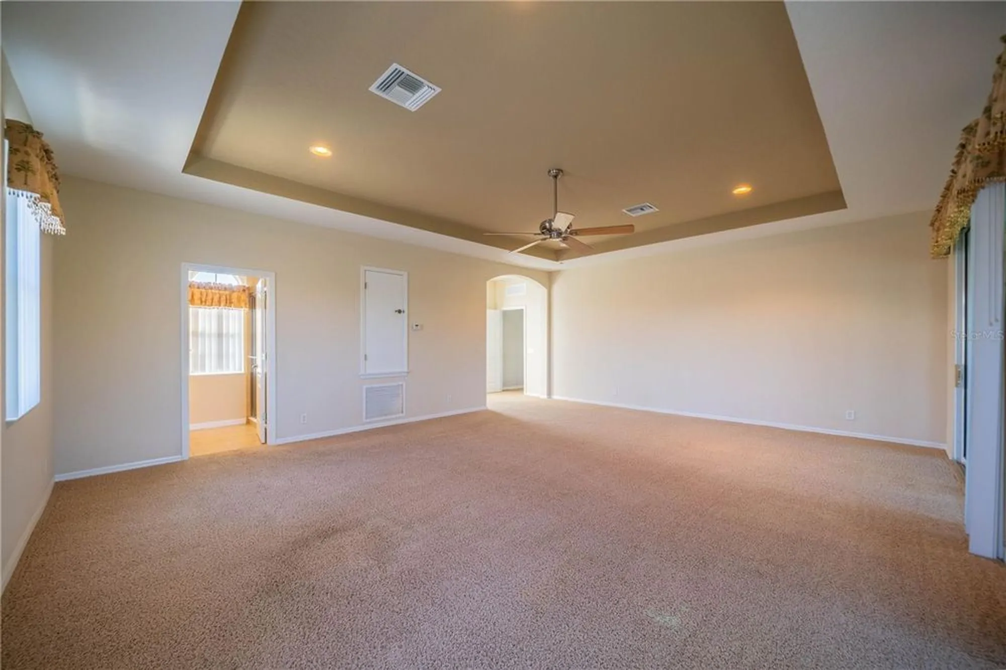 Property Slideshow image 40 of 60 | 445 noble faire dr, Sun City Center, FL, 33573