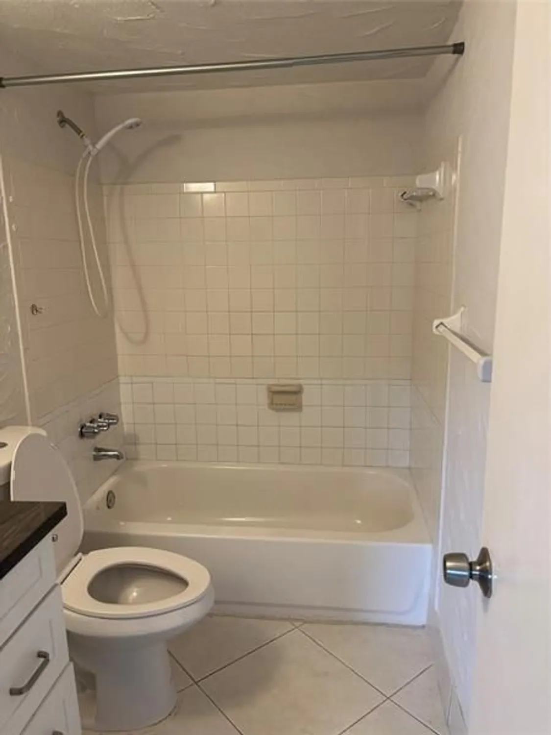 Property Slideshow image 15 of 31 | 601 nw 78th ter apt 107, Margate, FL, 33063