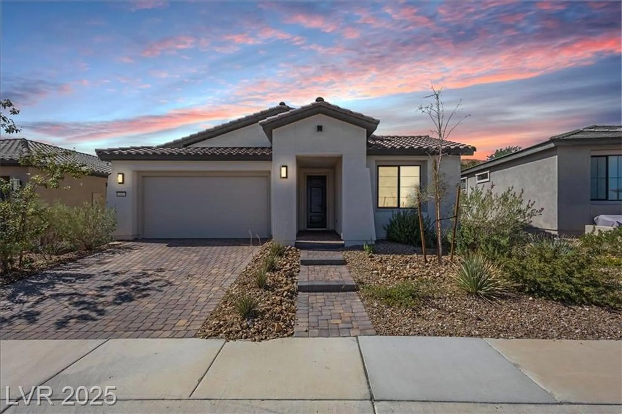 Property Slideshow image 1 of 35 | 25 stone yucca ct, Henderson, NV, 89011