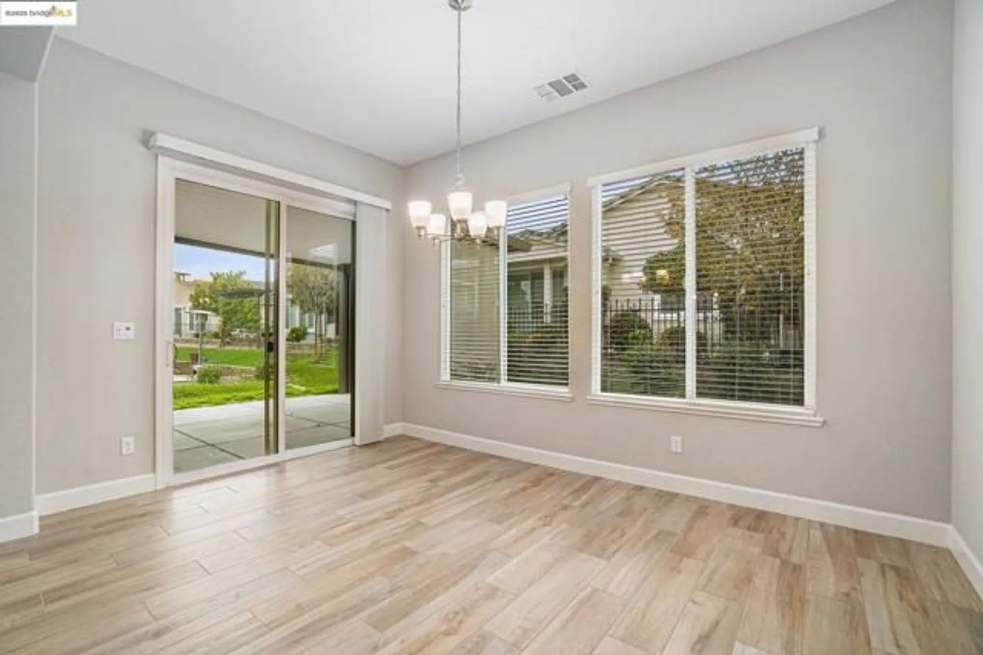 Property Slideshow image 18 of 34 | 415 pelican pl, Rio Vista, CA, 94571