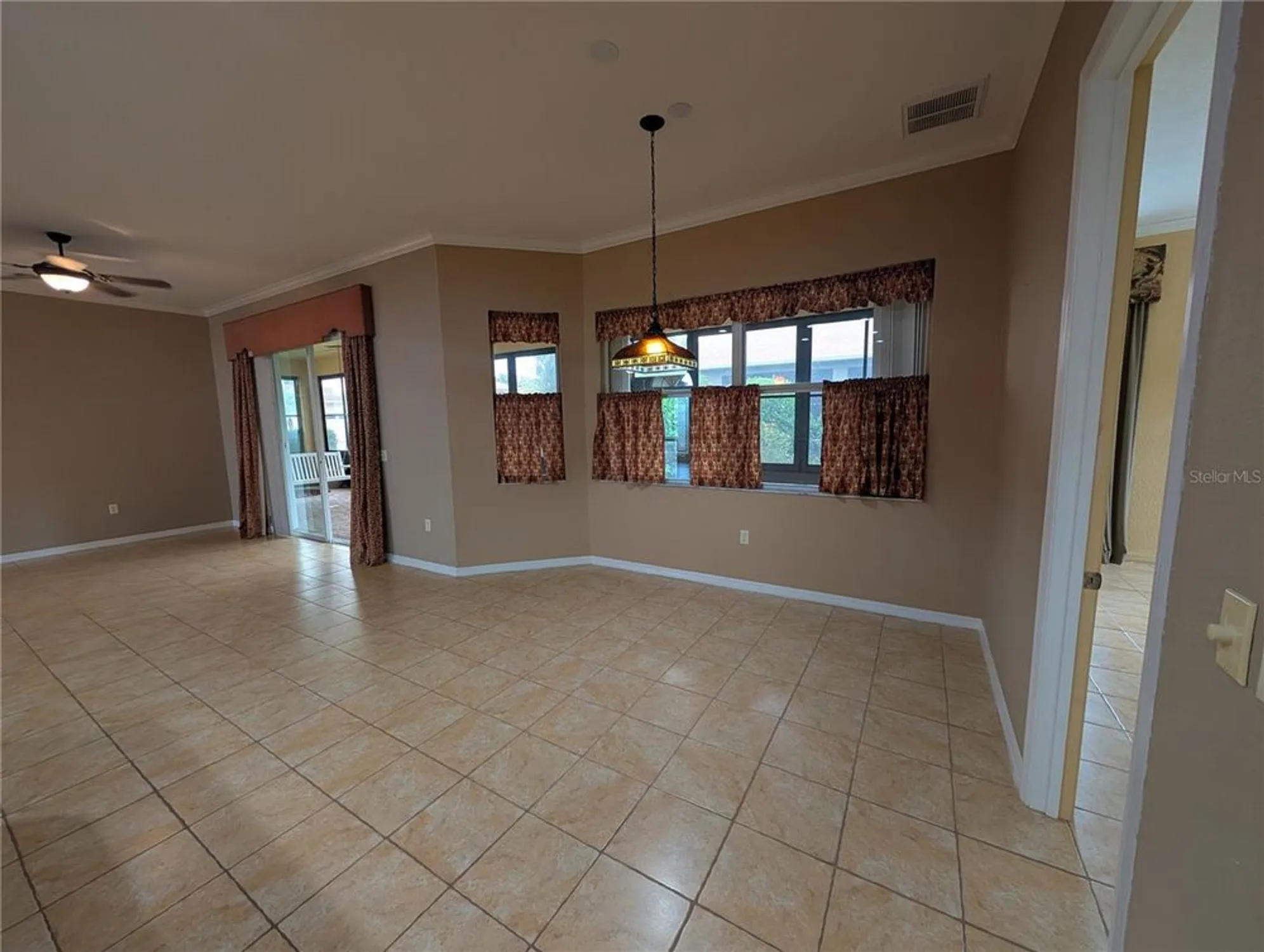 Property Slideshow image 18 of 64 | 4496 strathmore dr, Lake Wales, FL, 33859
