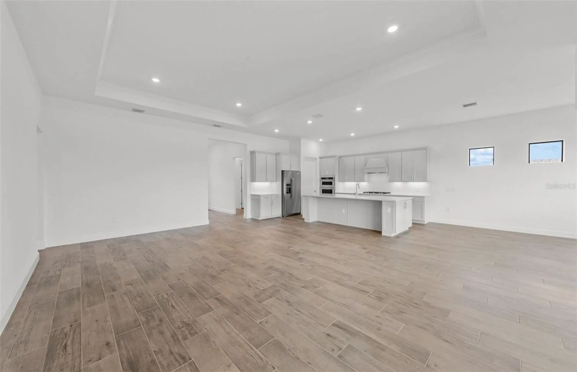 Property Slideshow image 15 of 37 | 5008 stoney point gln, Lakewood Ranch, FL, 34211