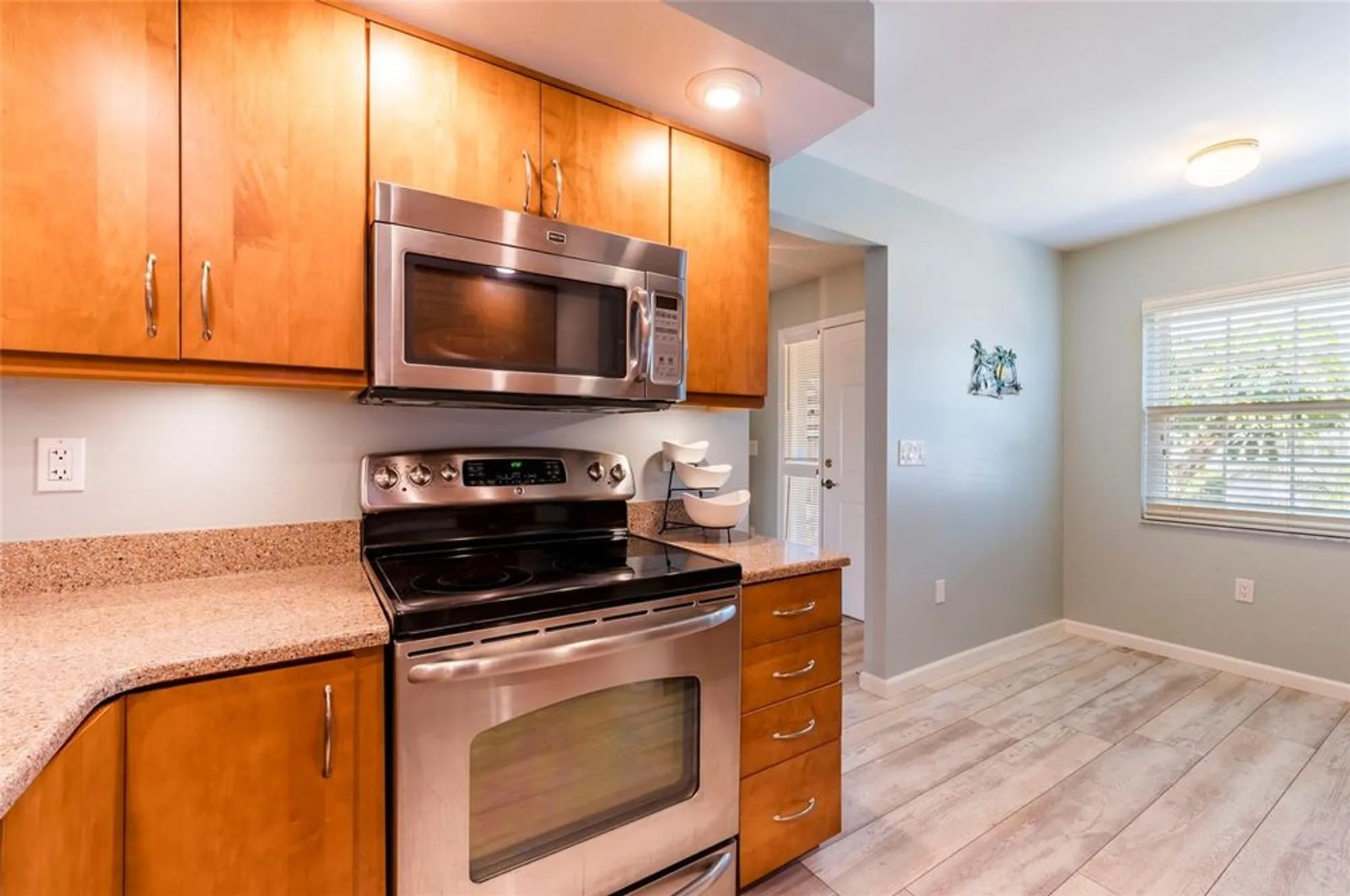 Property Slideshow image 8 of 41 | 1343 perico point cir # 117, Bradenton, FL, 34209