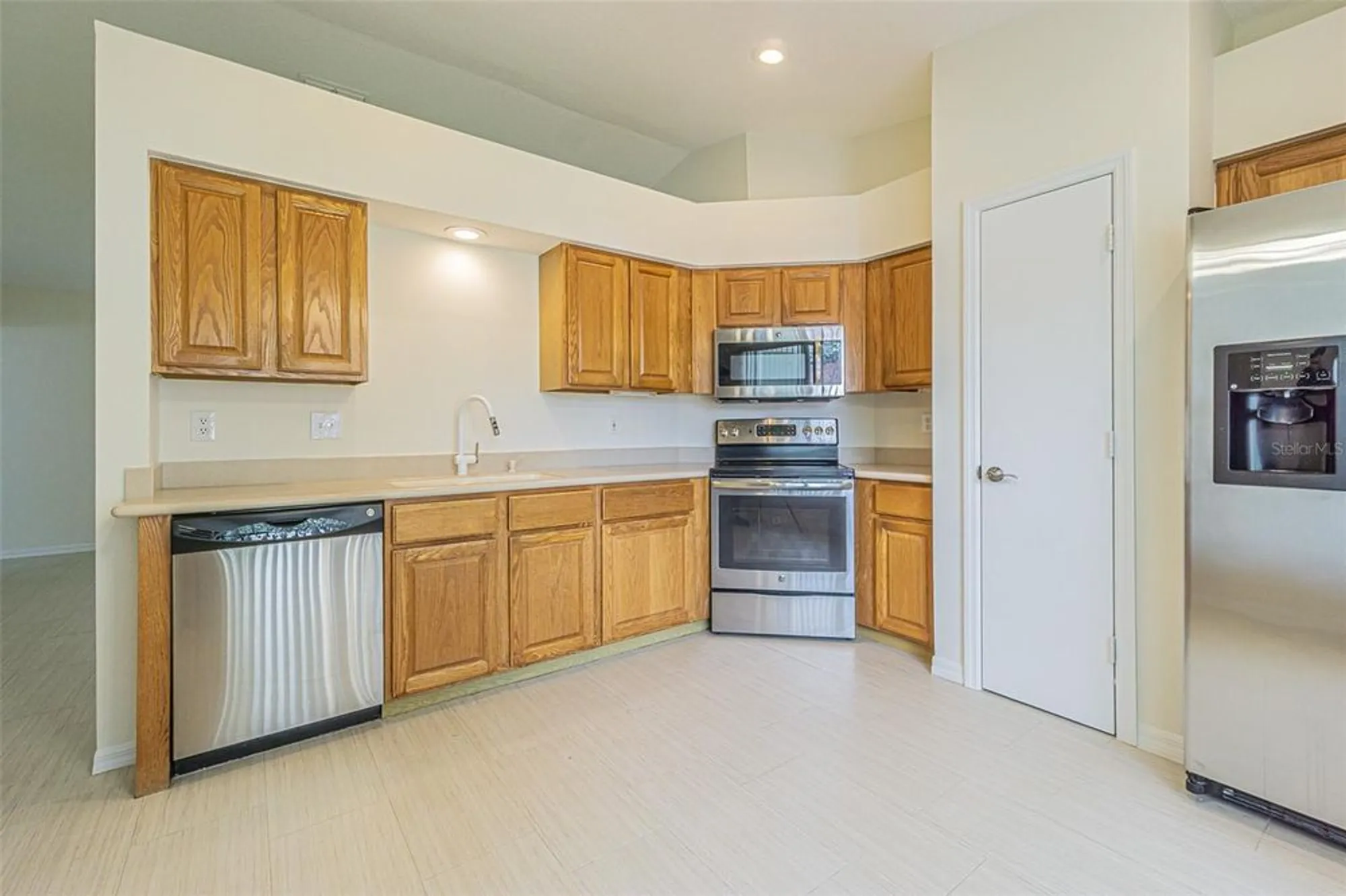 Property Slideshow image 6 of 29 | 29436 zeller ave, San Antonio, FL, 33576