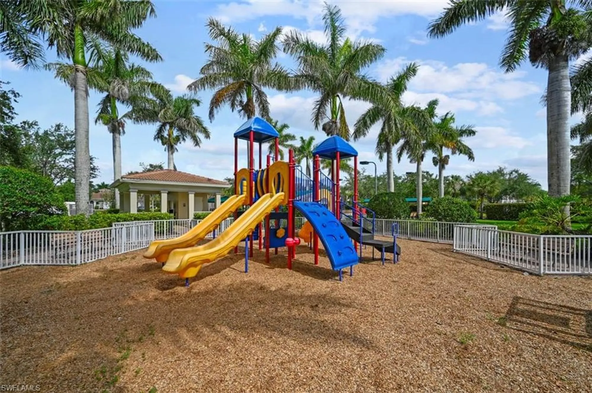Property Slideshow image 21 of 24 | 15079 reef ln, Bonita Springs, FL, 34135
