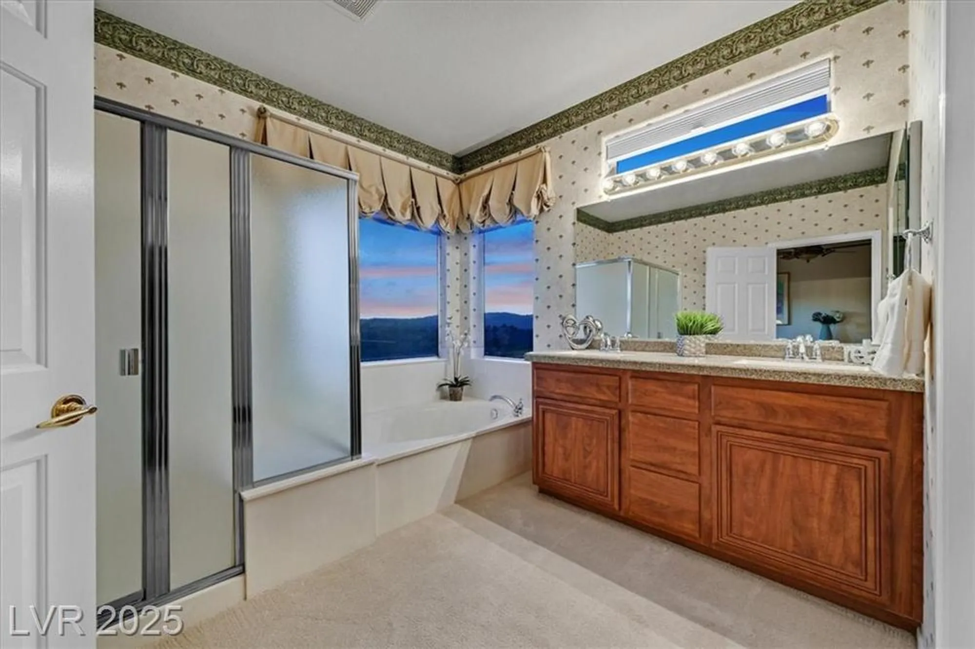 Property Slideshow image 33 of 63 | 1749 warrington dr, Henderson, NV, 89052