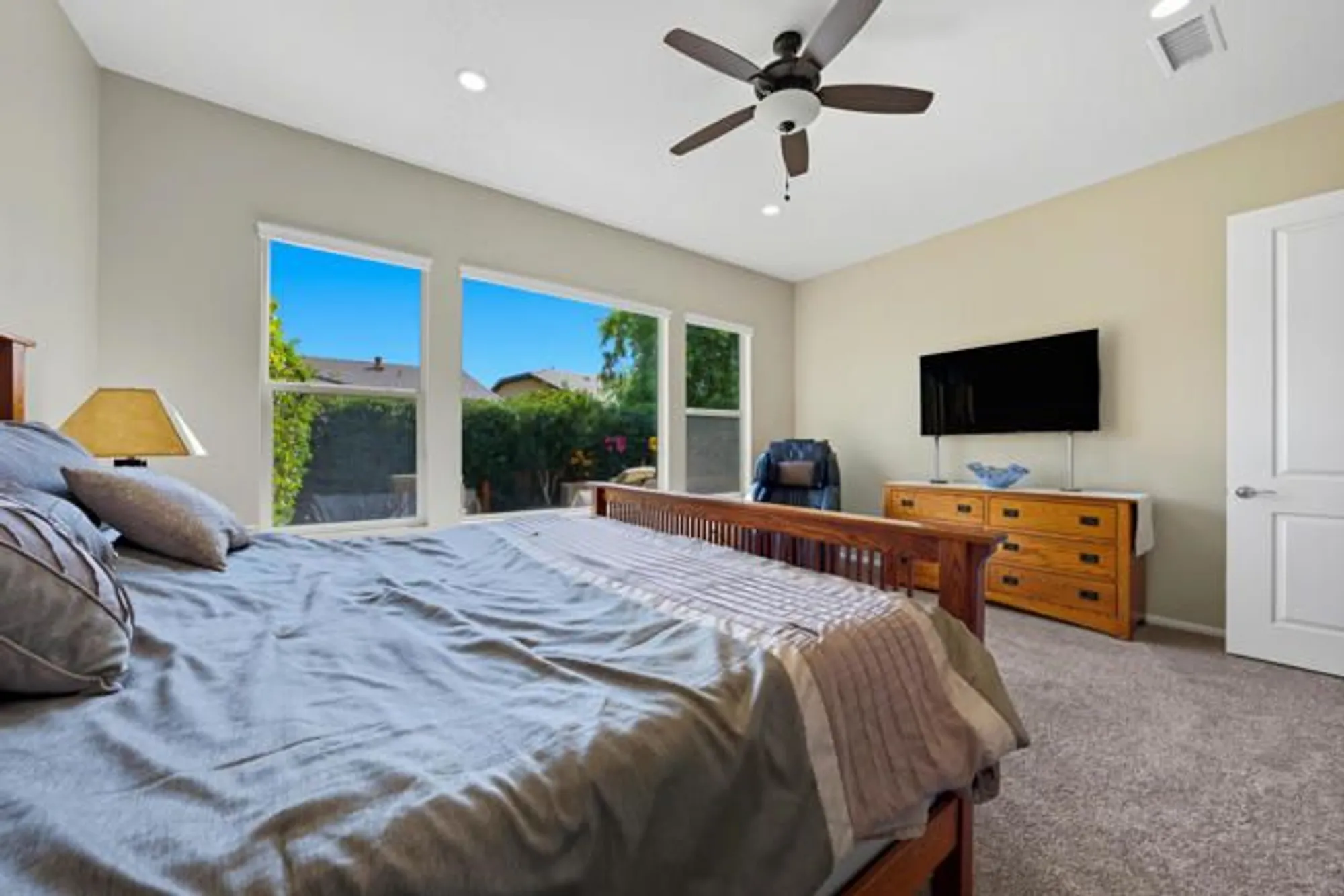 Property Slideshow image 20 of 67 | 82595 ladder canyon dr, Indio, CA, 92201