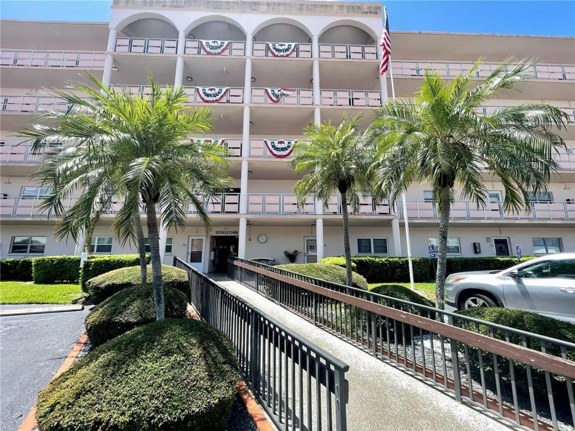 Property Slideshow image 39 of 73 | 5623 80th st n unit 406, Saint Petersburg, FL, 33709