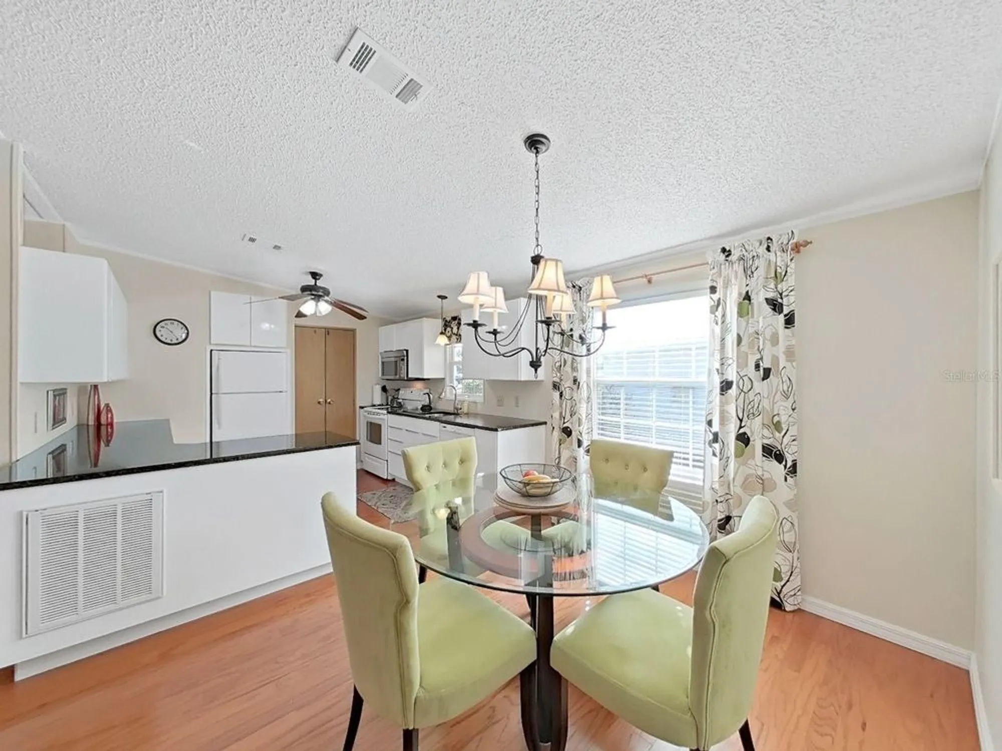 Property Slideshow image 16 of 44 | 1758 fox hill dr, Lakeland, FL, 33810