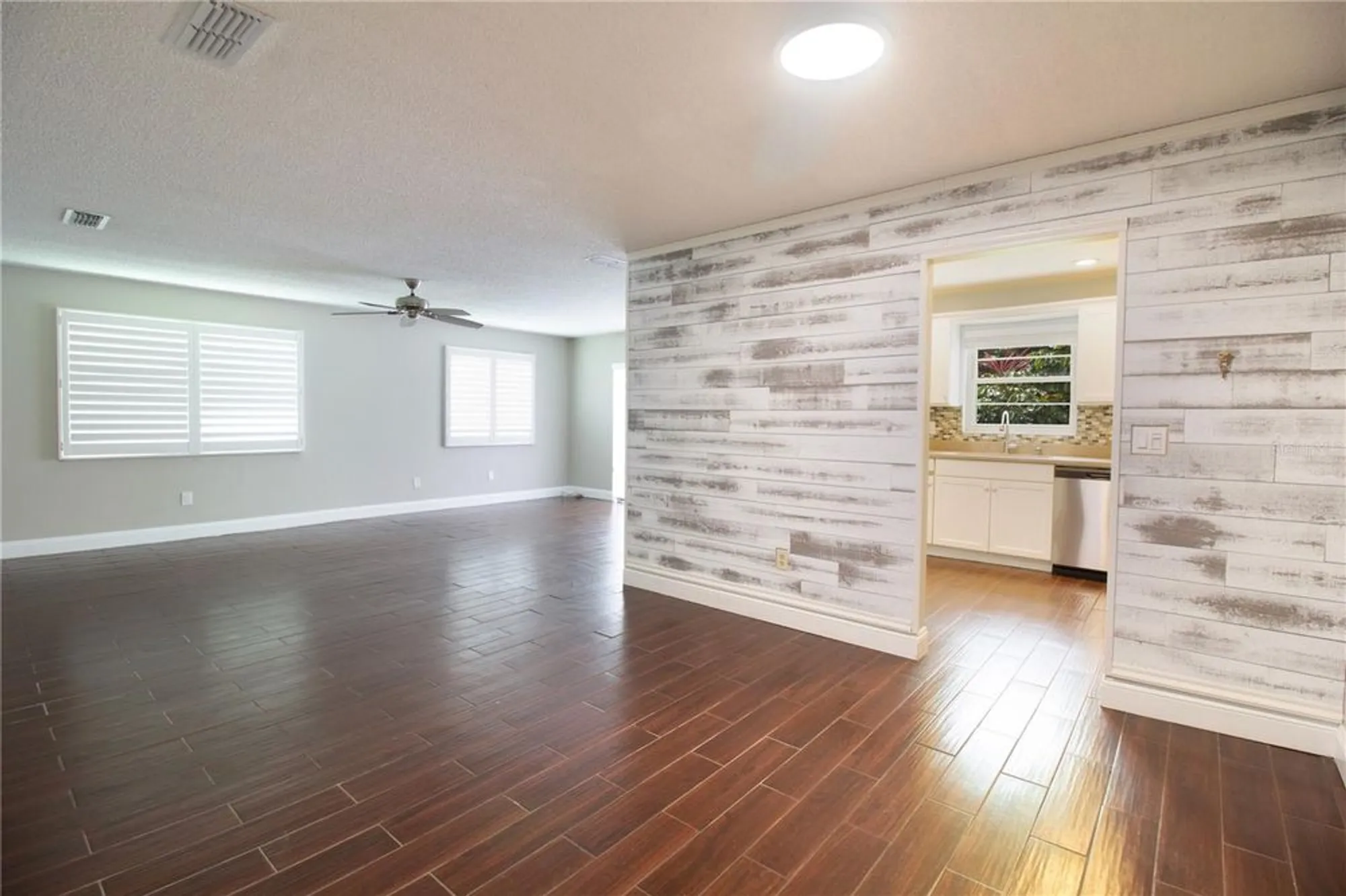 Property Slideshow image 5 of 35 | 6080 80th st n unit 201, St Petersburg, FL, 33709