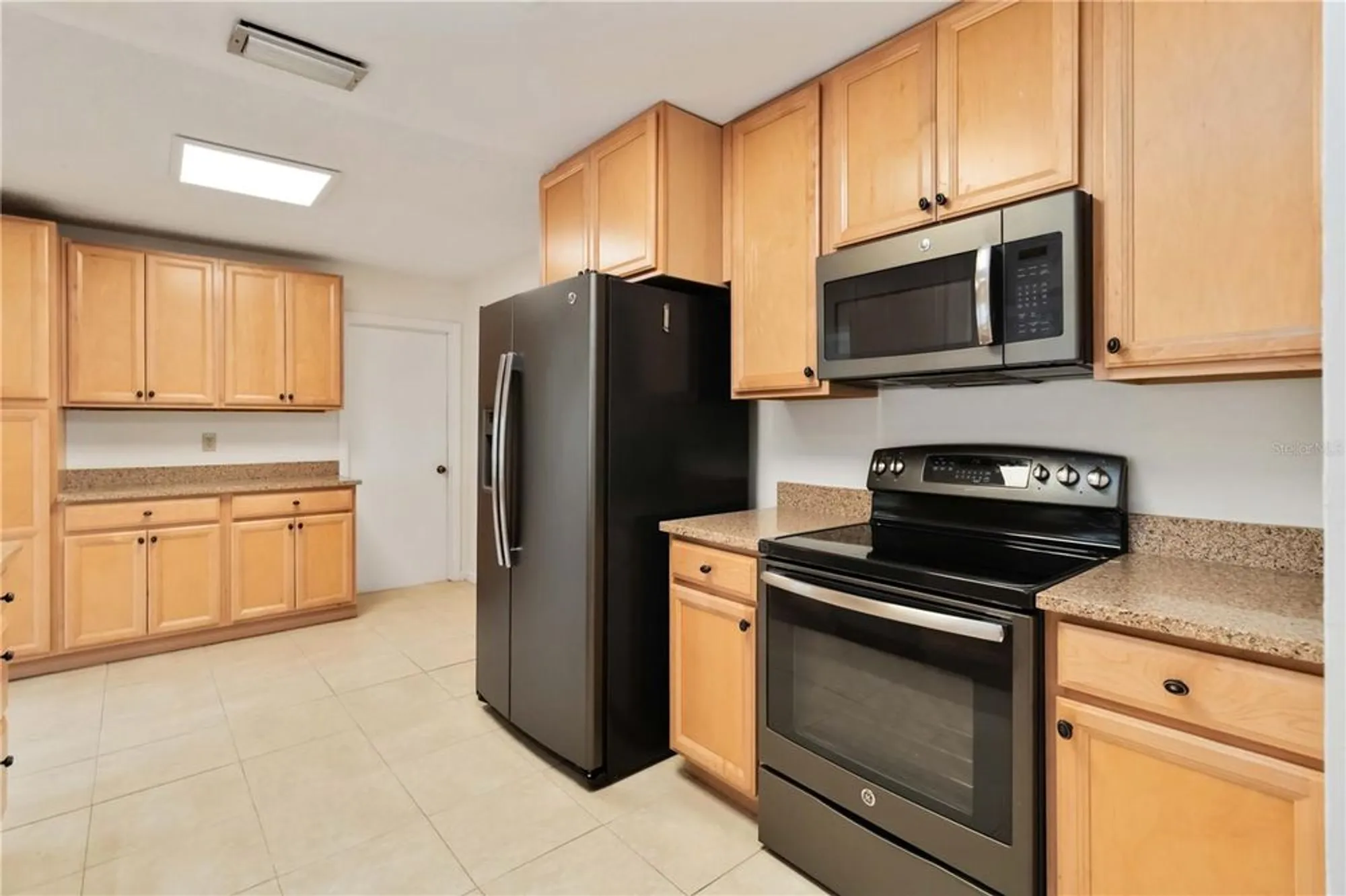 Property Slideshow image 17 of 57 | 735 nw 73rd ter, Margate, FL, 33063
