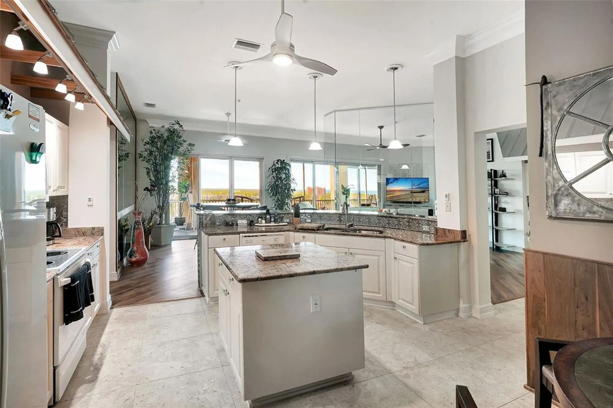 Property Slideshow image 13 of 58 | 2060 matecumbe key rd 2803, Punta Gorda, FL, 33955