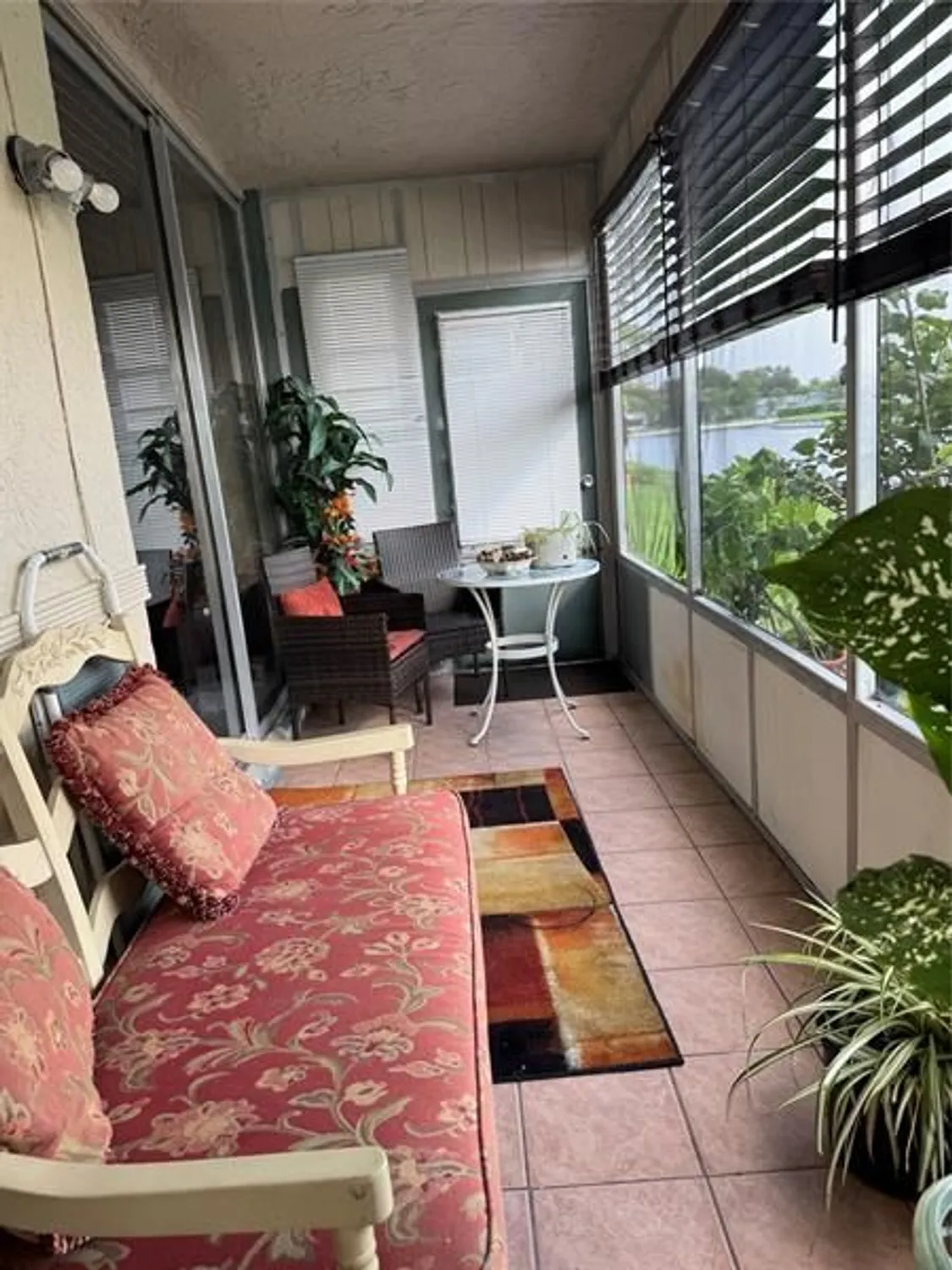 Property Slideshow image 14 of 37 | 9400 lime bay blvd 112, Tamarac, FL, 33321