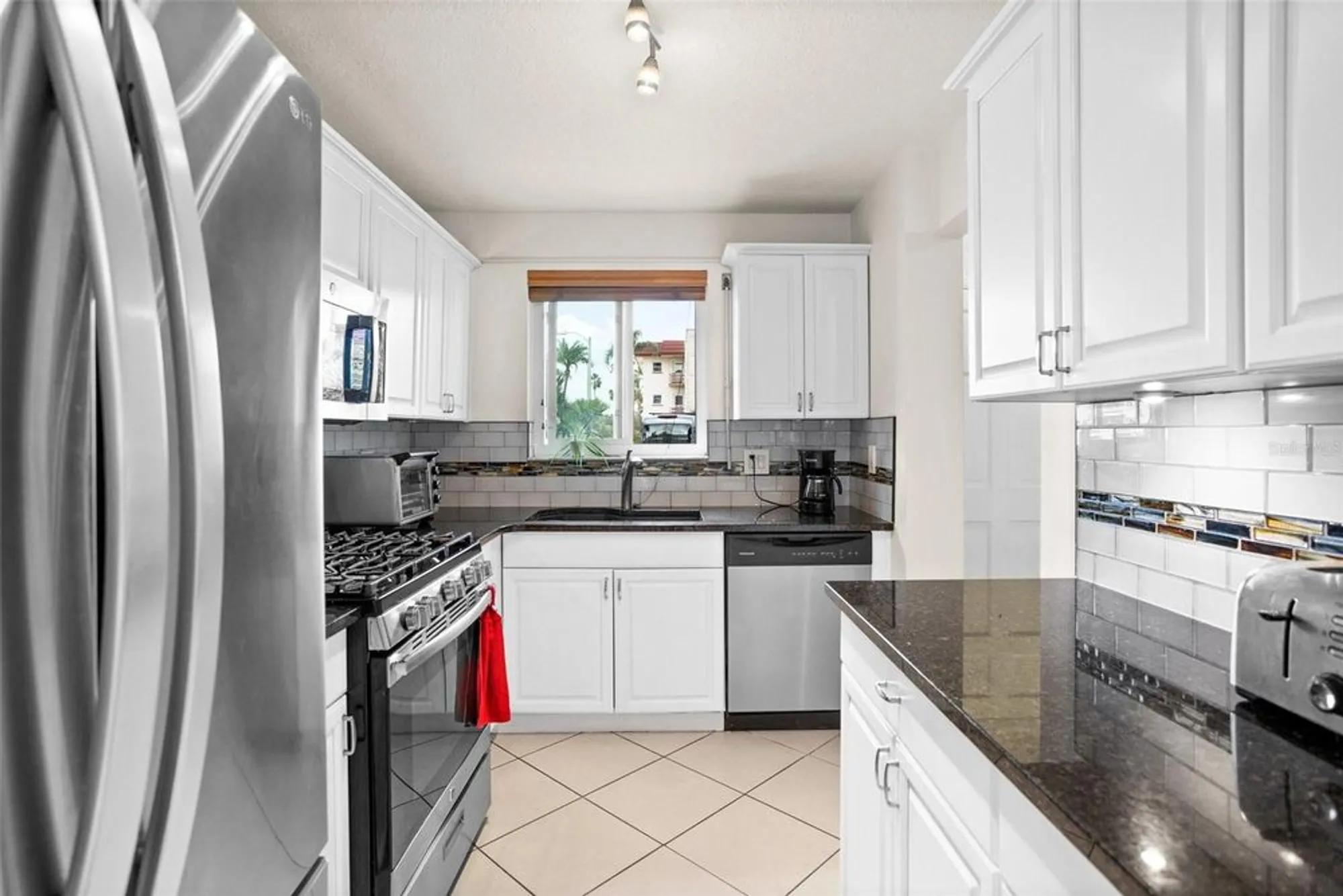 Property Slideshow image 12 of 39 | 3018 59th st 115, Gulfport, FL, 33707