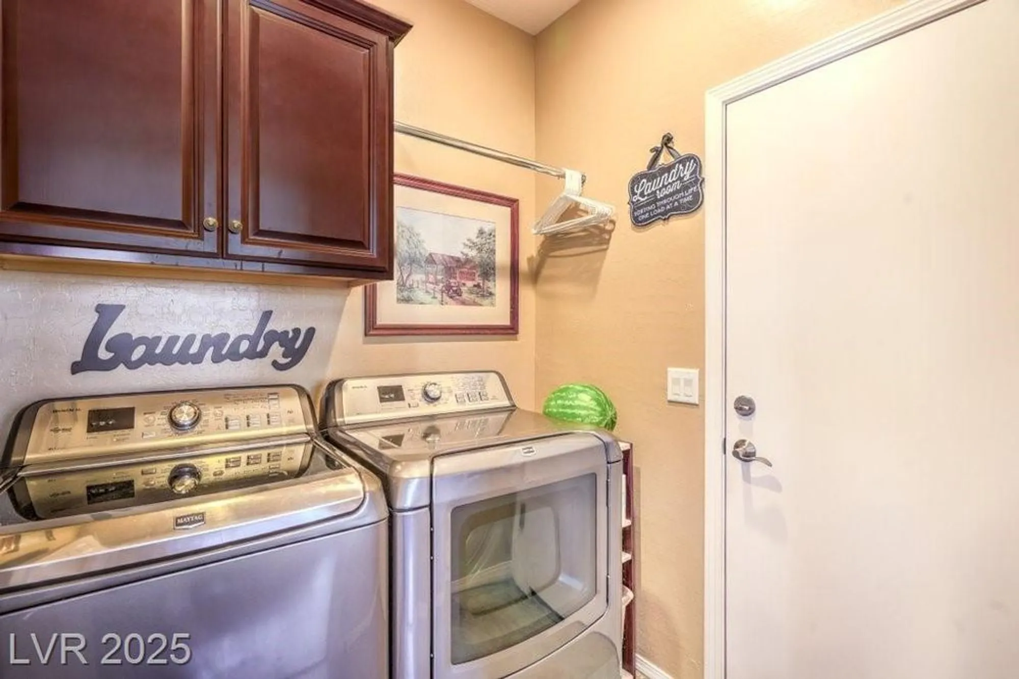 Property Slideshow image 24 of 37 | 3709 corte bella hills ave, North Las Vegas, NV, 89081