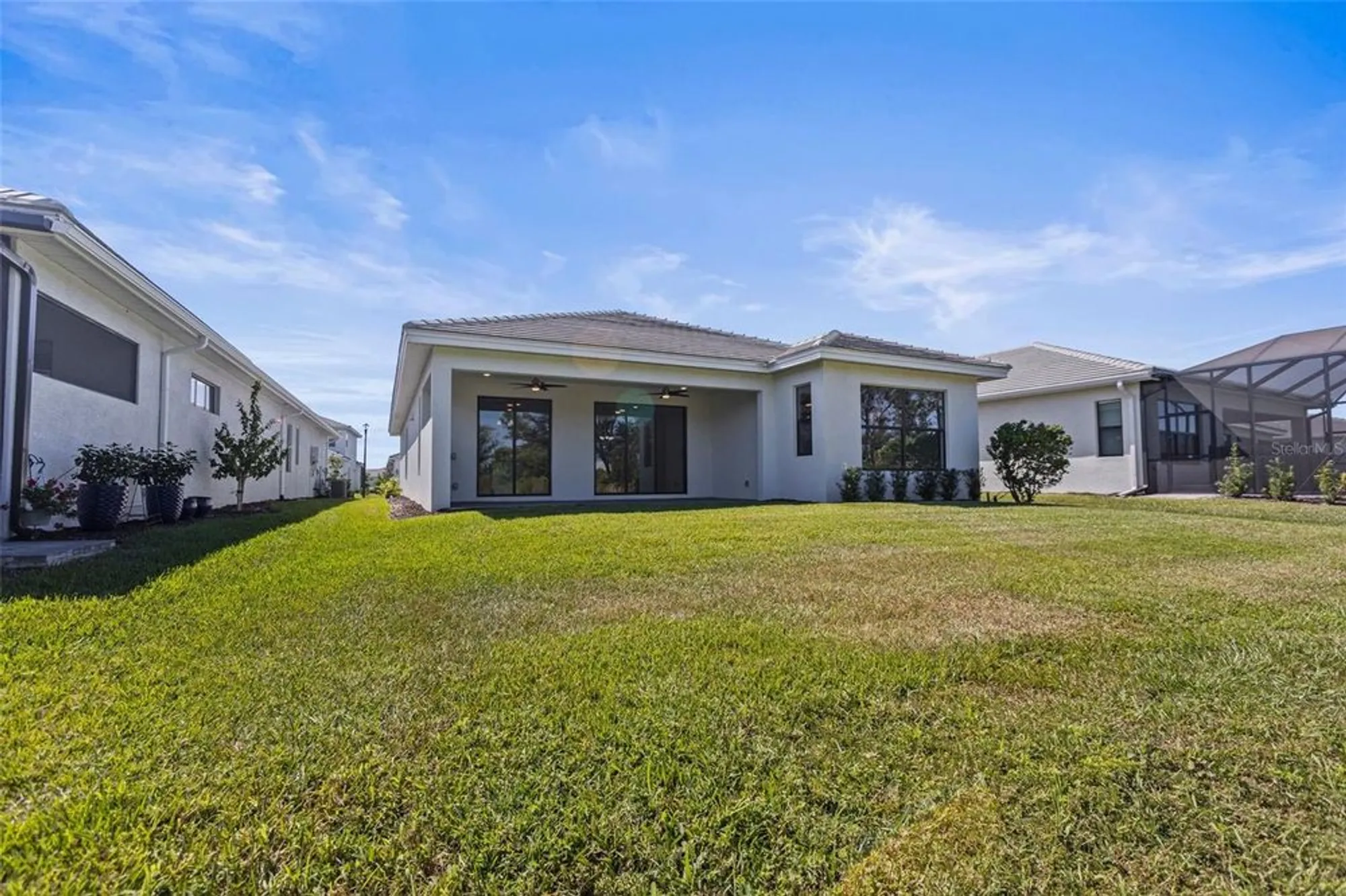 Property Slideshow image 21 of 49 | 4984 fairhope cir, Lakewood Ranch, FL, 34211