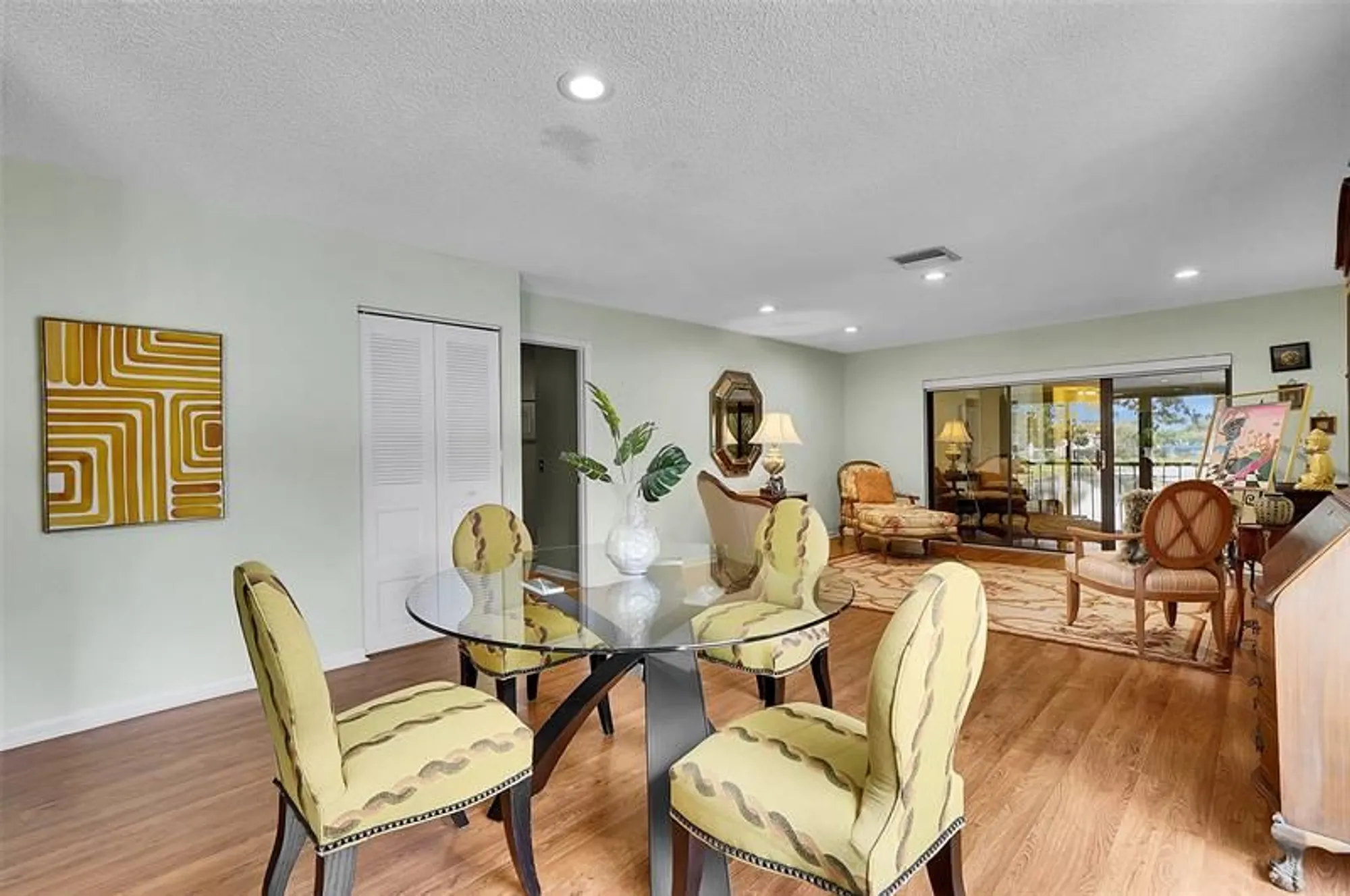 Property Slideshow image 10 of 52 | 7951 eastlake dr d, Boca Raton, FL, 33433