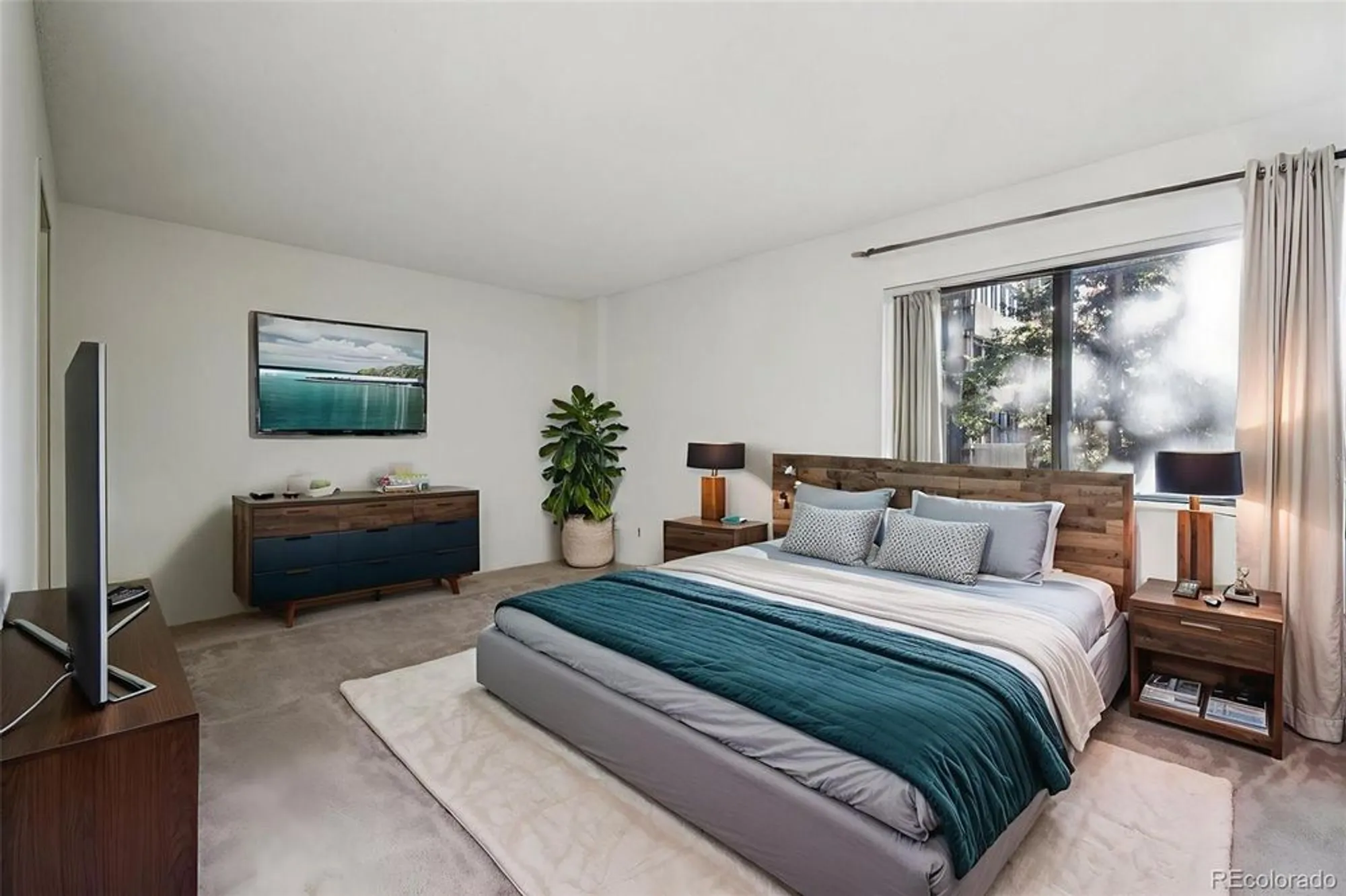 Property Slideshow image 14 of 39 | 14300 e marina dr 207, Aurora, CO, 80014