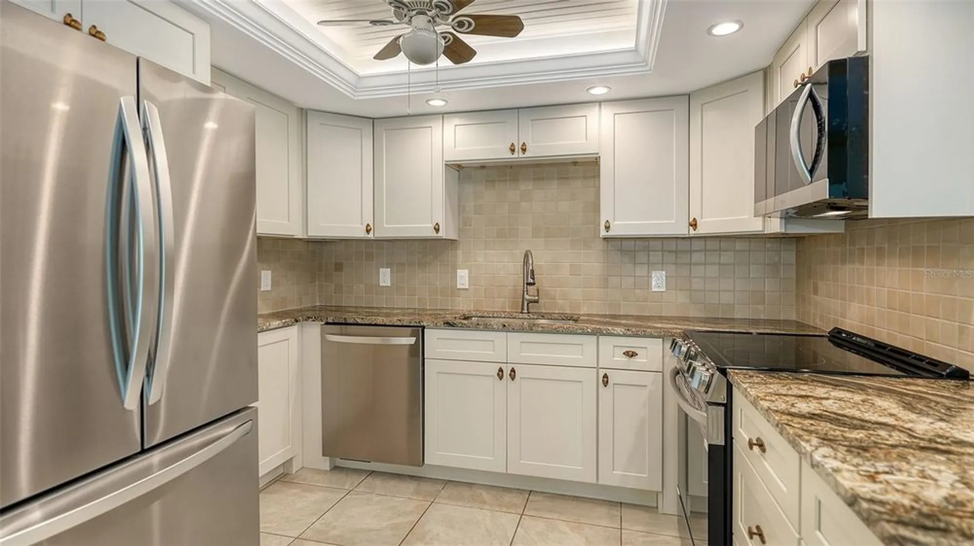 Property Slideshow image 34 of 91 | 225 hourglass way apt 103, Sarasota, FL, 34242