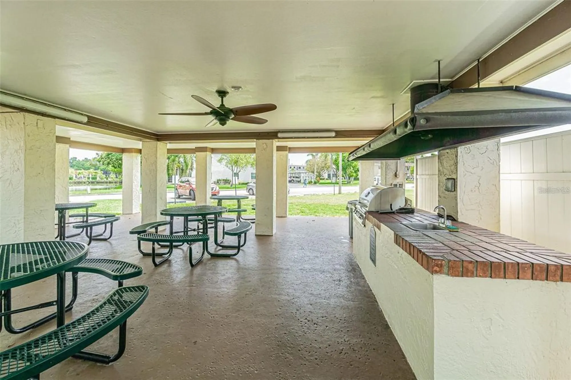 Property Slideshow image 28 of 38 | 5501 80th st n unit 206, Saint Petersburg, FL, 33709