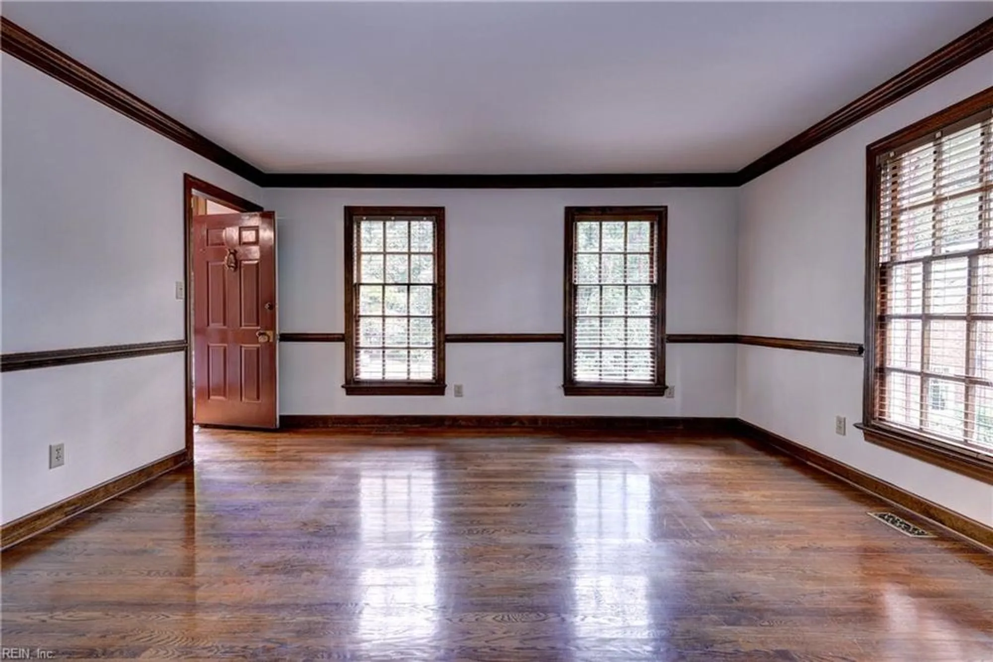 Property Slideshow image 5 of 45 | 136 thomas dale, Williamsburg, VA, 23185