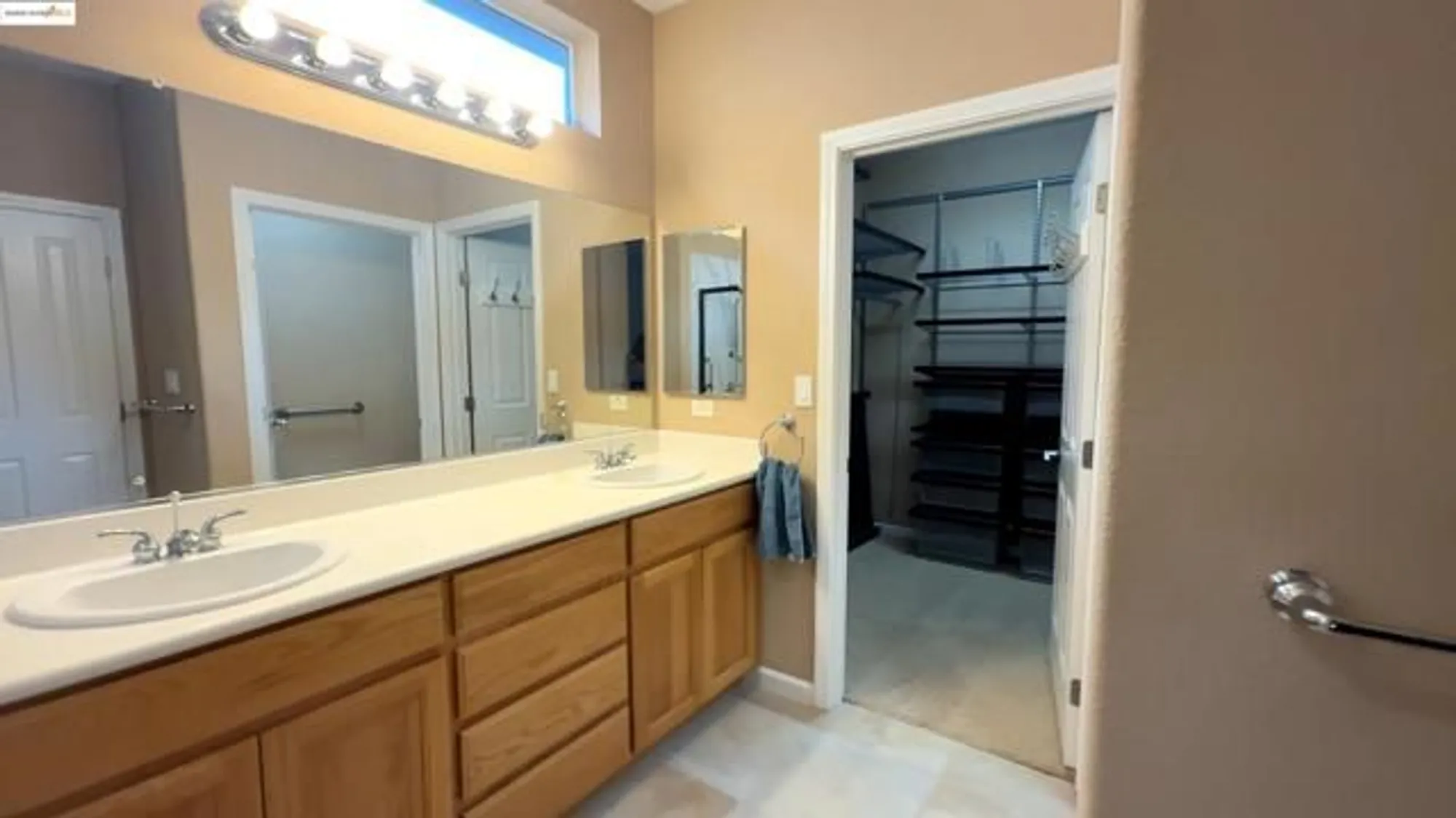 Property Slideshow image 13 of 18 | 703 livingston pl, Rio Vista, CA, 94571