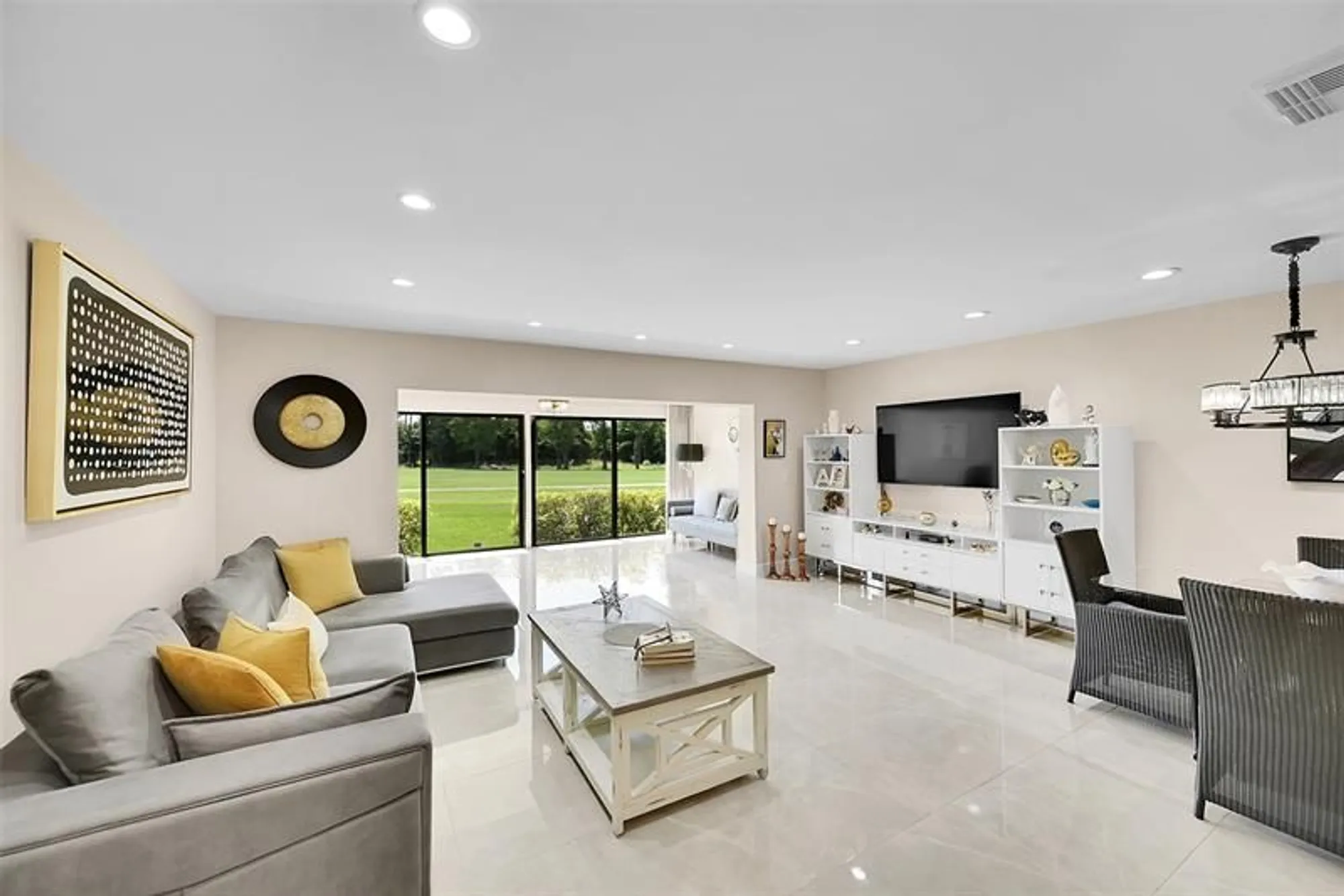 Property Slideshow image 23 of 61 | 21207 lago cir d, Boca Raton, FL, 33433