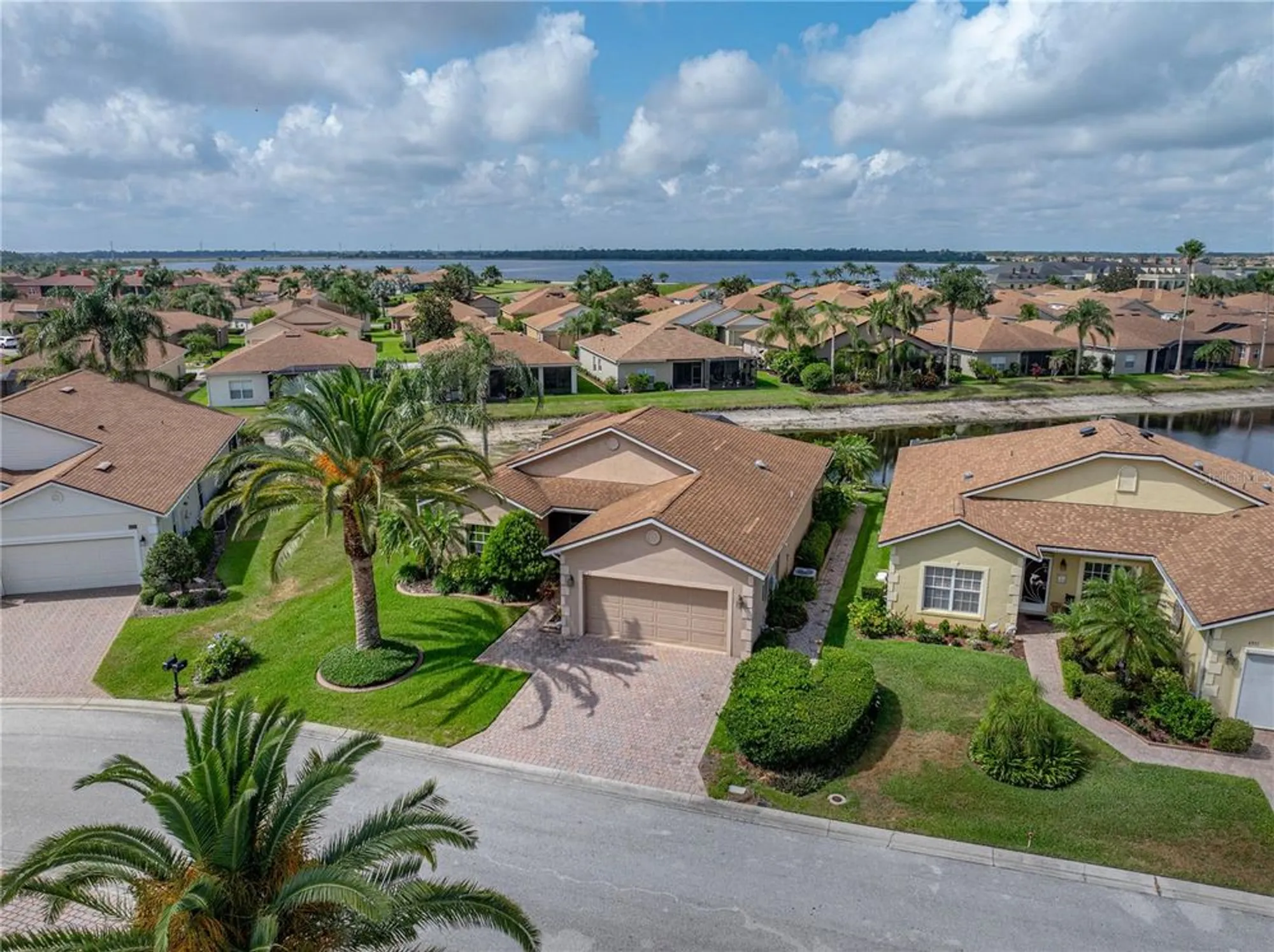 Property Slideshow image 7 of 100 | 4327 gullane dr, Lake Wales, FL, 33859