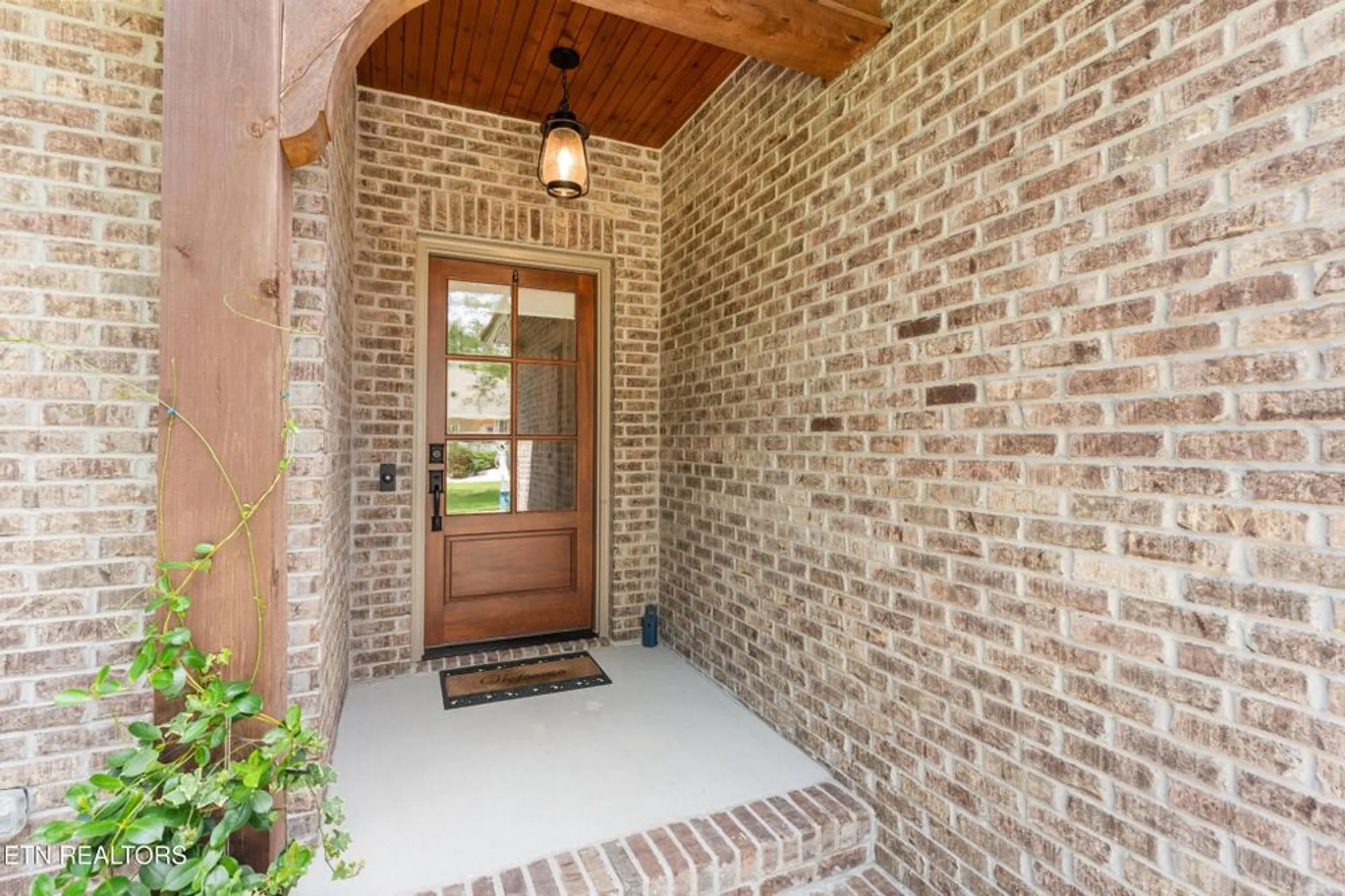 Property Slideshow image 2 of 45 | 14 renwick dr, Crossville, TN, 38558