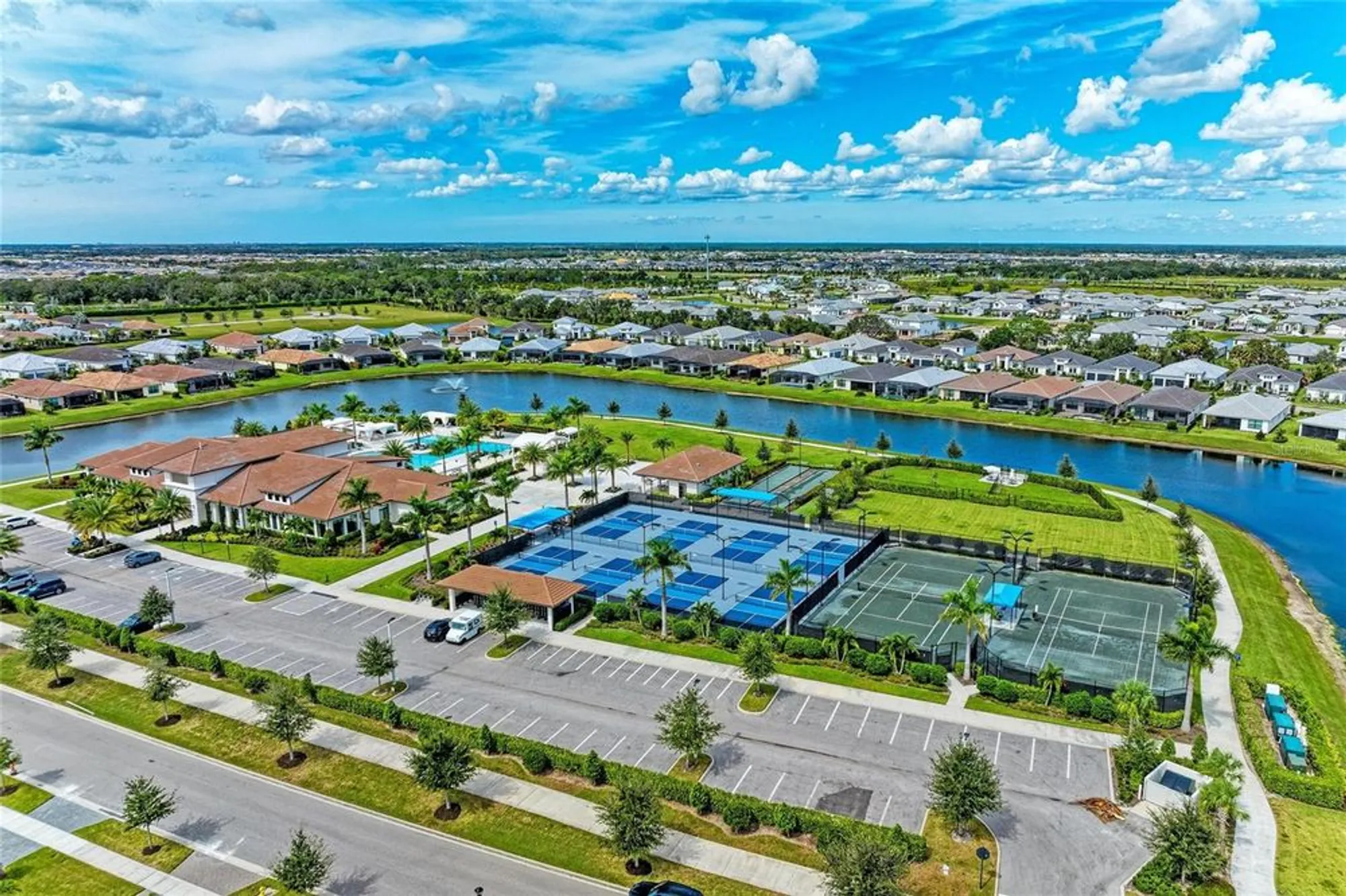 Property Slideshow image 54 of 83 | 17814 cresswind ter, Bradenton, FL, 34211