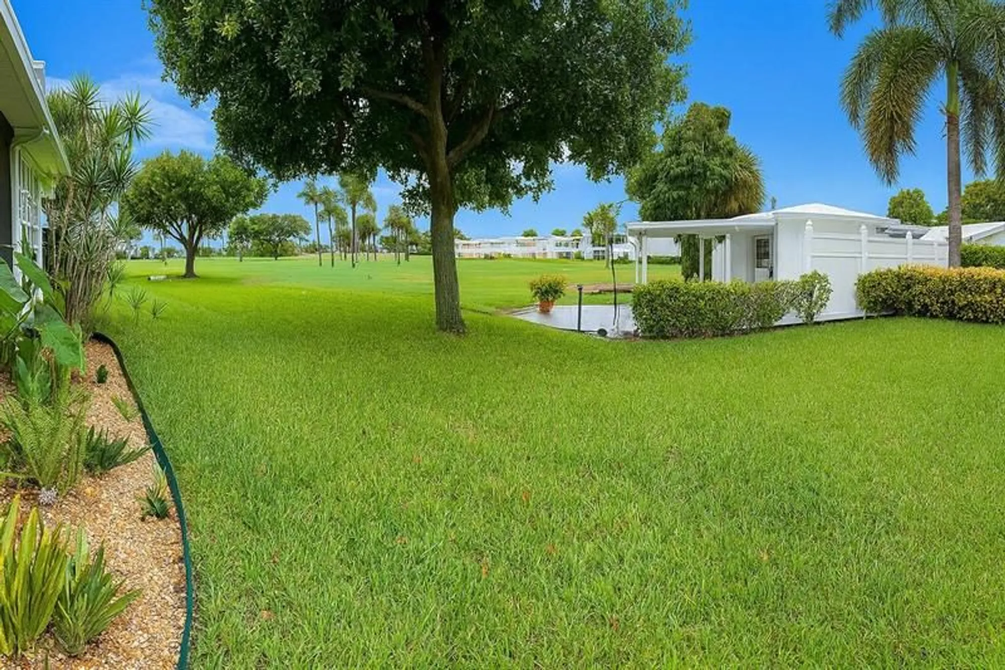 Property Slideshow image 2 of 17 | 2851 e golf blvd 107, Pompano Beach, FL, 33064