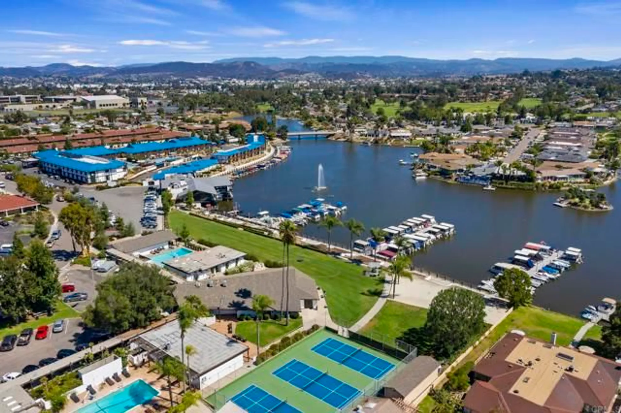 Property Slideshow image 43 of 51 | 1109 calle del baston, San Marcos, CA, 92078