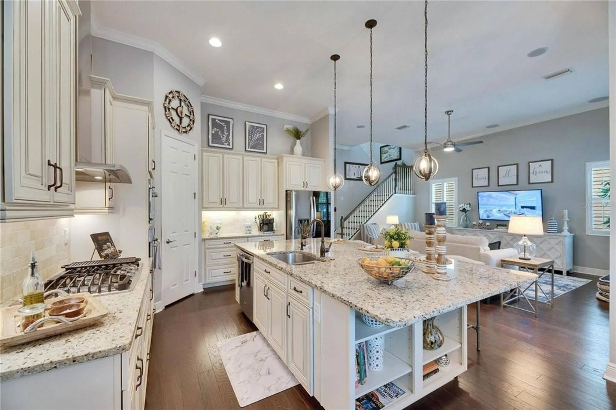 Property Slideshow image 21 of 75 | 624 winterside dr, Apollo Beach, FL, 33572