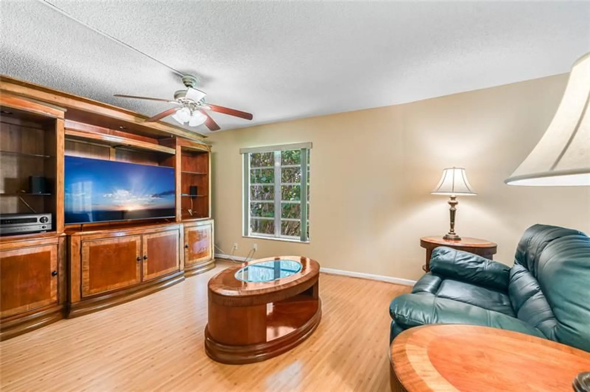 Property Slideshow image 3 of 57 | 271 s hollybrook dr 304, Pembroke Pines, FL, 33025