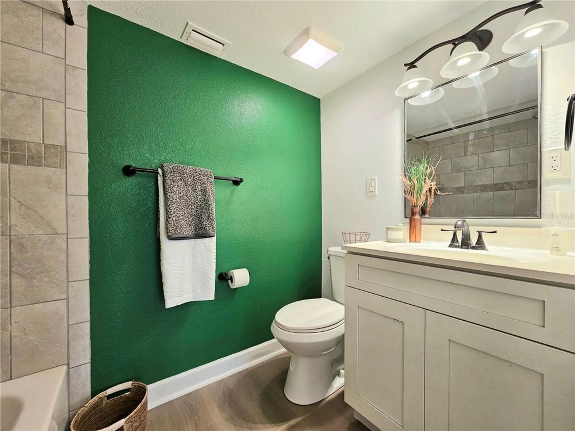 Property Slideshow image 12 of 23 | 21267 gertrude ave 114, Port Charlotte, FL, 33952