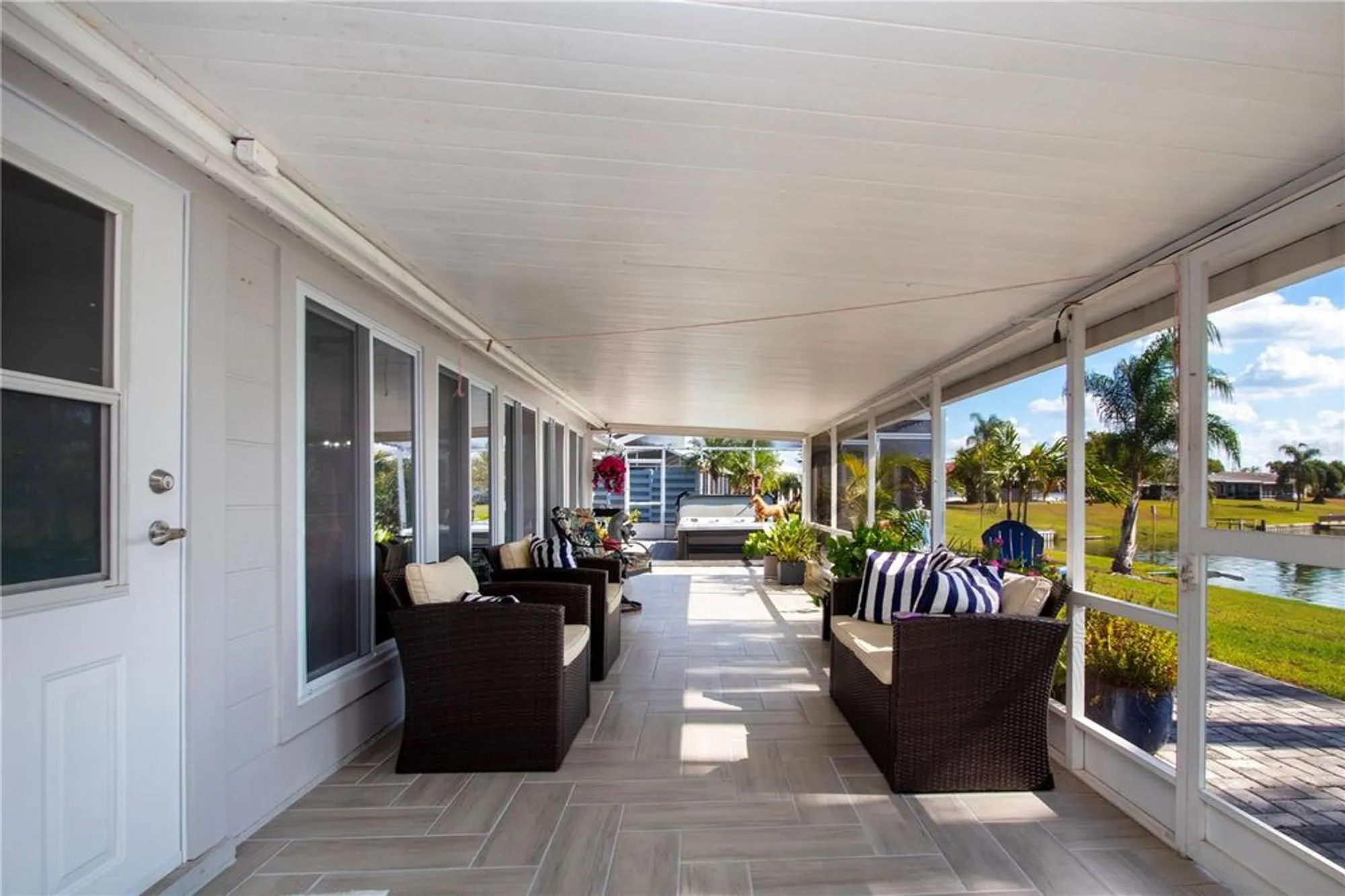 Property Slideshow image 51 of 100 | 1606 bunker hill dr, Sun City Center, FL, 33573
