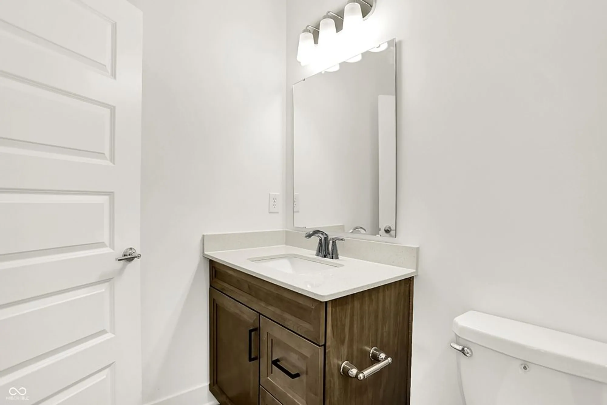 Property Slideshow image 11 of 52 | 5076 foxley park ln, Avon, IN, 46123