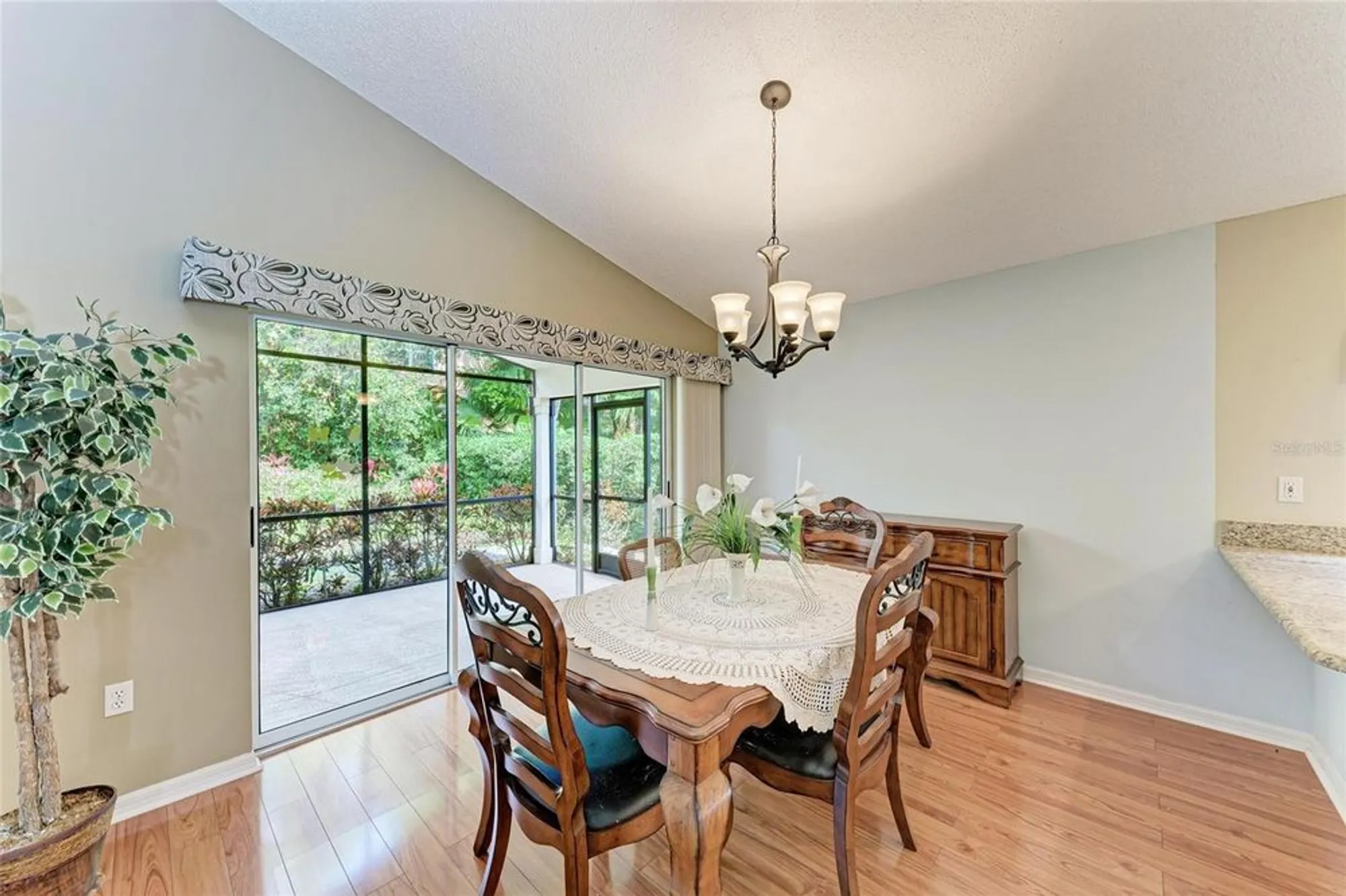 Property Slideshow image 19 of 43 | 5513 83rd ter, Sarasota, FL, 34243