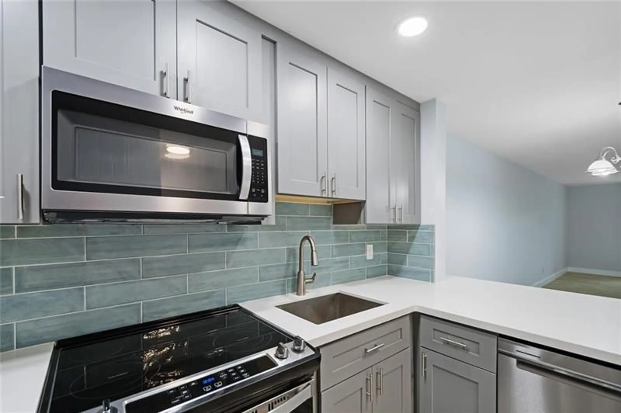 Property Slideshow image 8 of 31 | 2731 ne 14th street cswy apt 232, Pompano Beach, FL, 33062