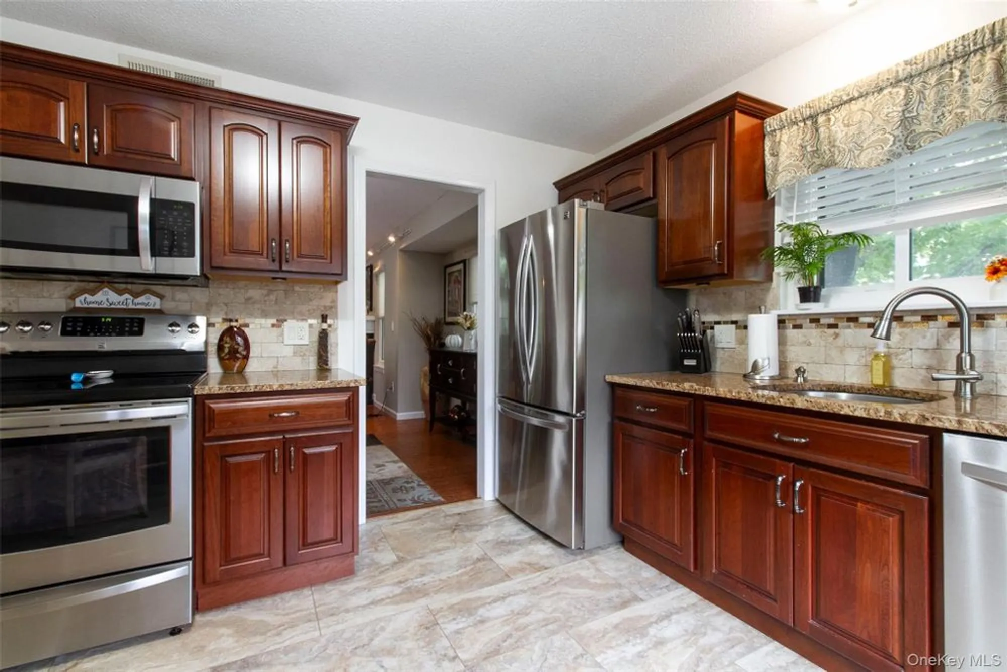 Property Slideshow image 5 of 30 | 489 heritage hls b, Somers, NY, 10589