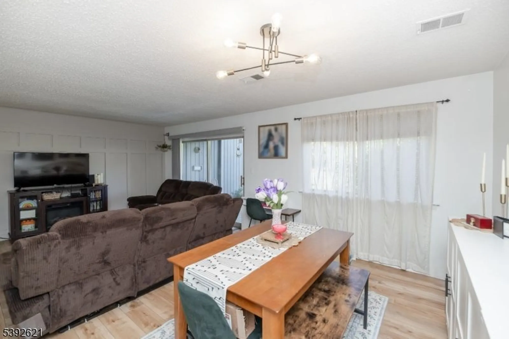 Property Slideshow image 20 of 39 | 31 drake way, Roxbury Twp, NJ, 07836