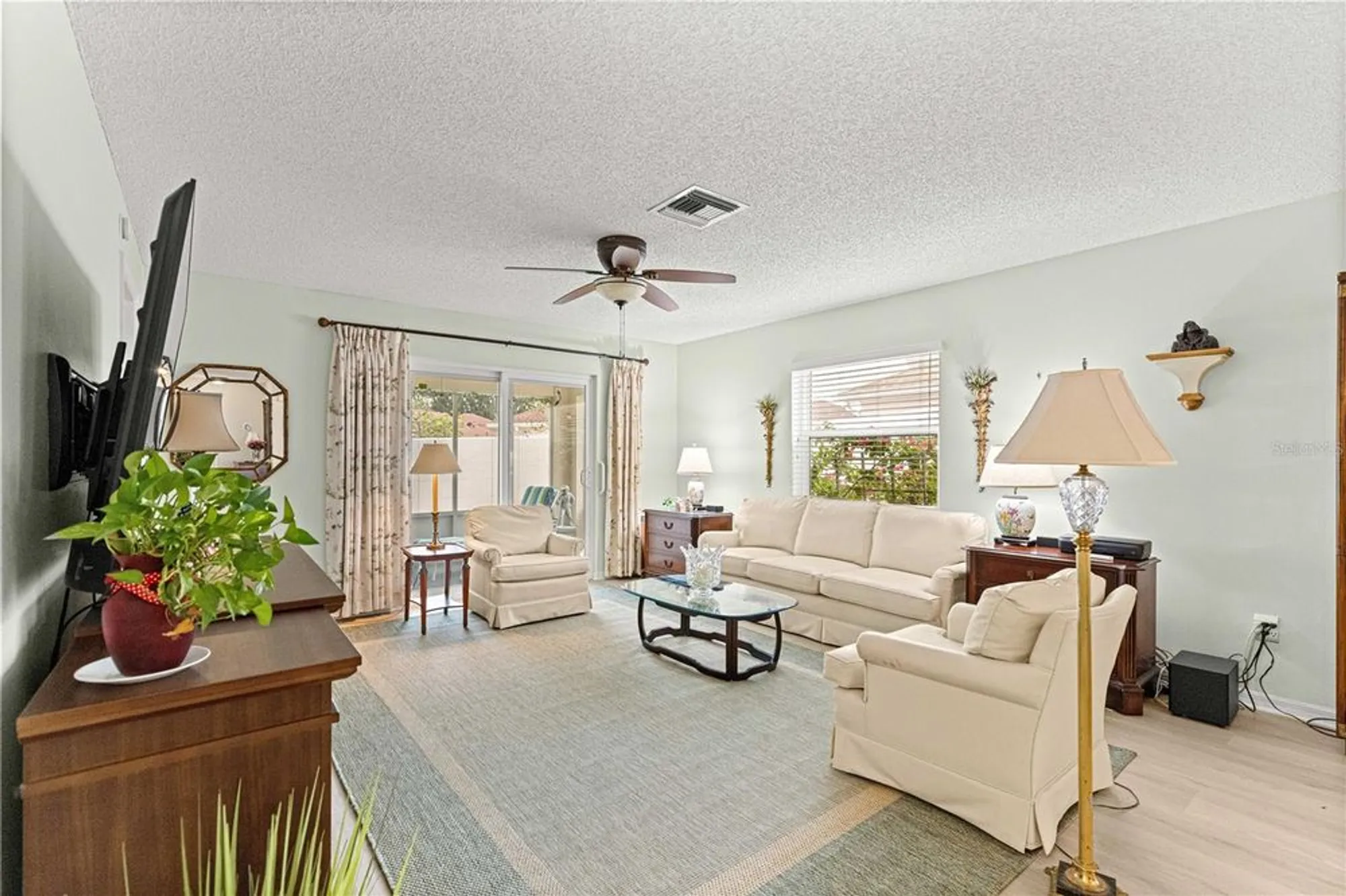 Property Slideshow image 7 of 31 | 729 hernandez dr, The Villages, FL, 32159