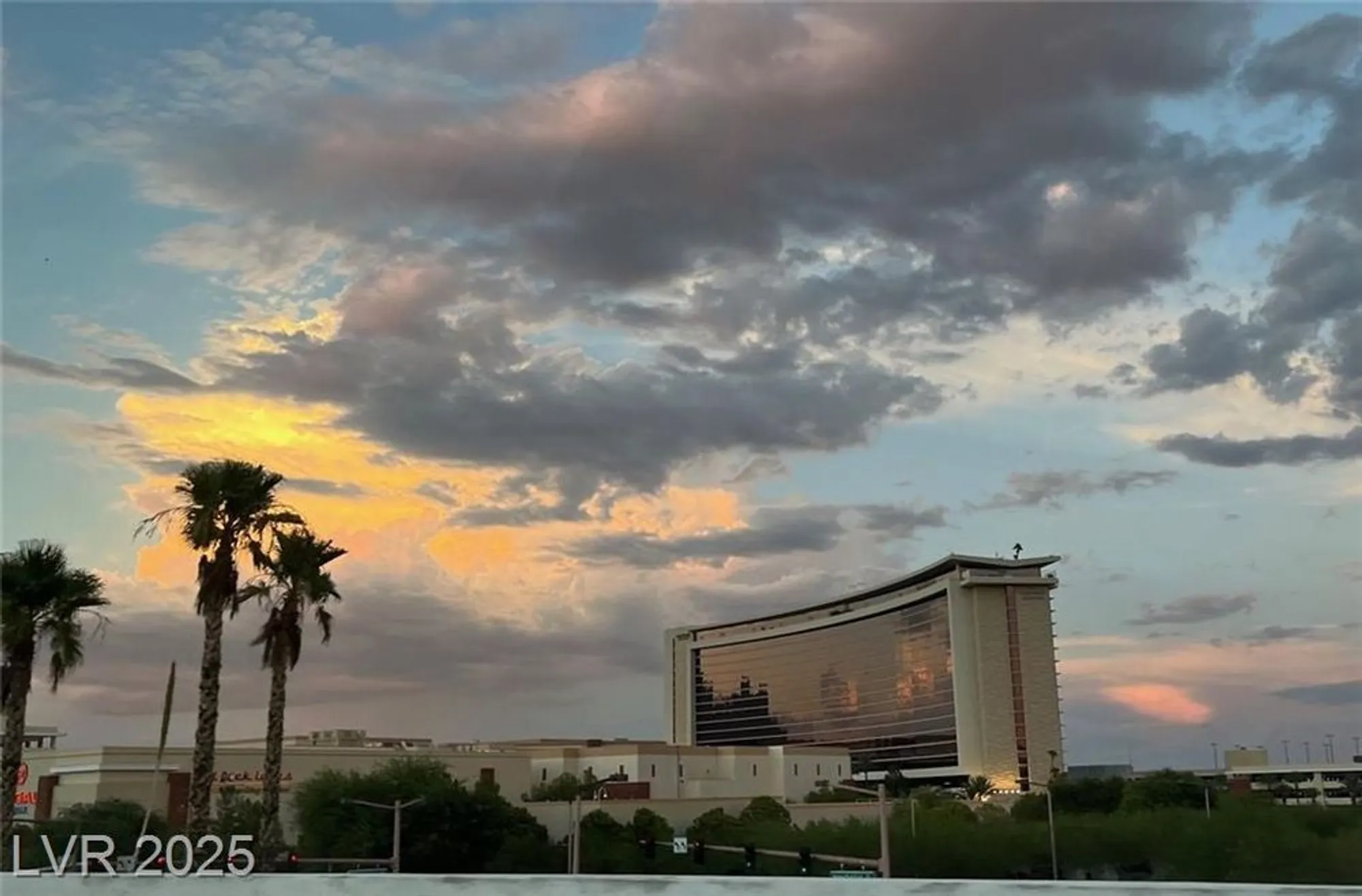 Property Slideshow image 36 of 39 | 2836 bluff point dr, Las Vegas, NV, 89134